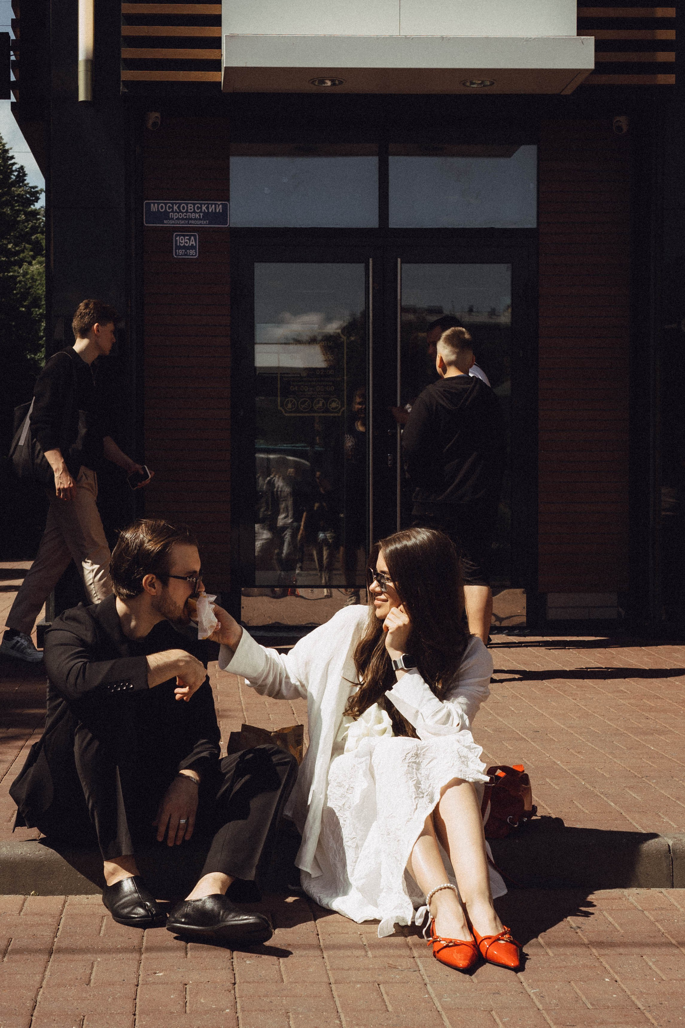 СВАДЕБНАЯ СЬЕМКА В ПАРКЕ ПОБЕДЫ И ПРОГУЛКА ПО МОСКОВСКОМУ ПРОСПЕКТУ. Профессиональный фотограф, Санкт-Петербург — Виктория Богомолова