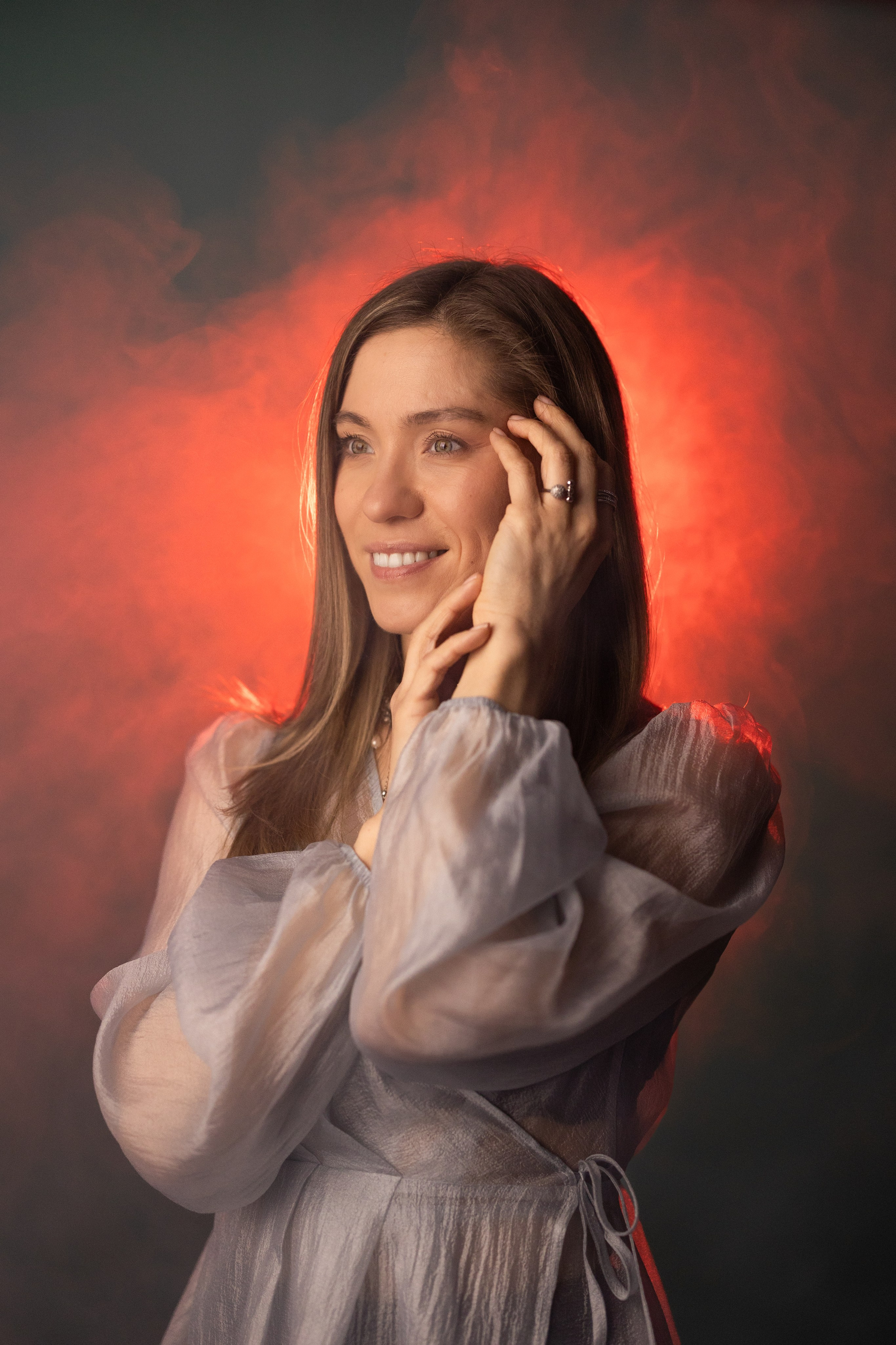 Цветной свет и дым. Альбина. Фотограф Елена Бабушкина