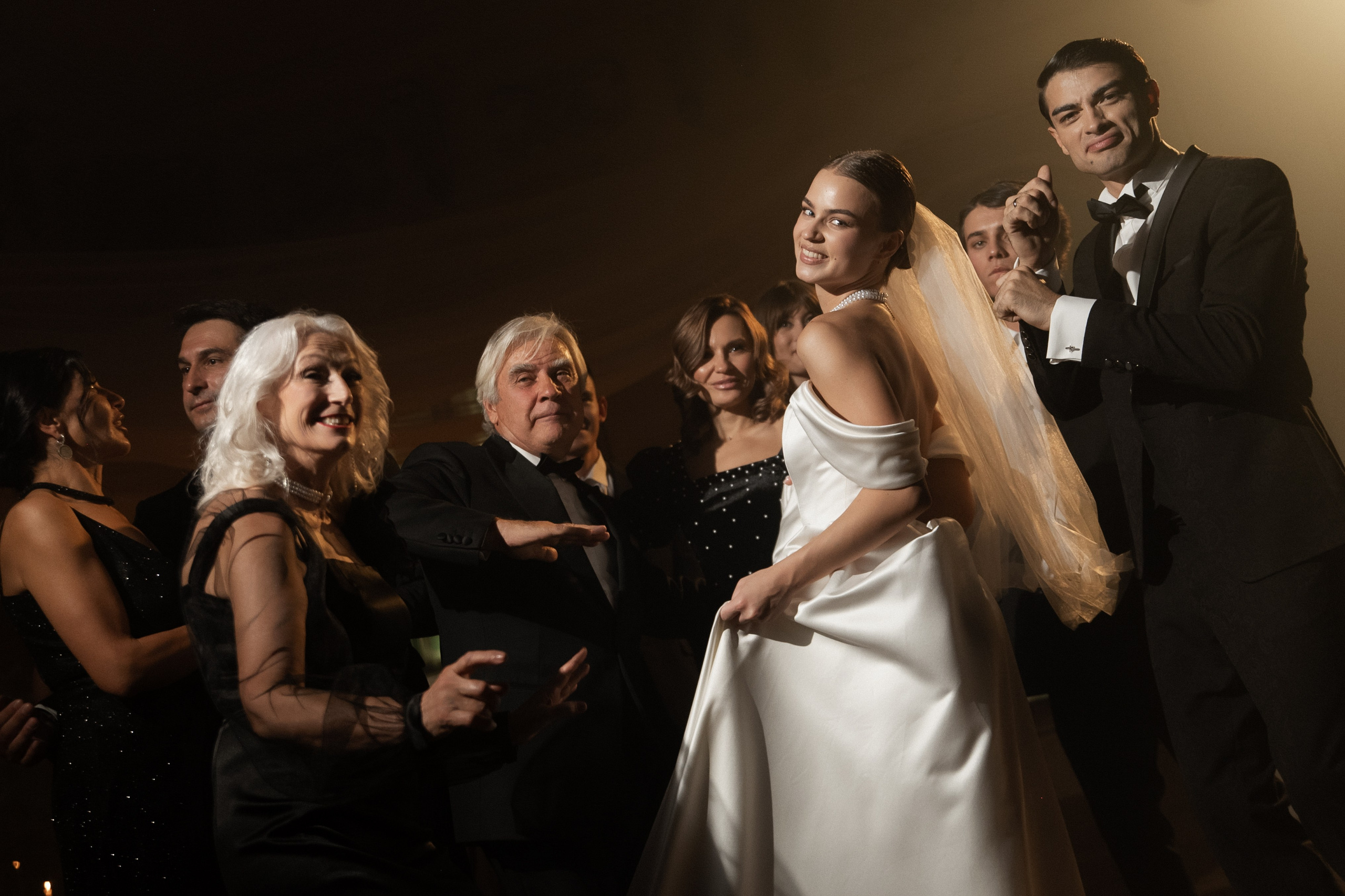 Камерный свадебный ужин при свечах в старинном особняке в фотостудии 21. Kult. Ярослава Ерина — свадебный фотограф в Москве