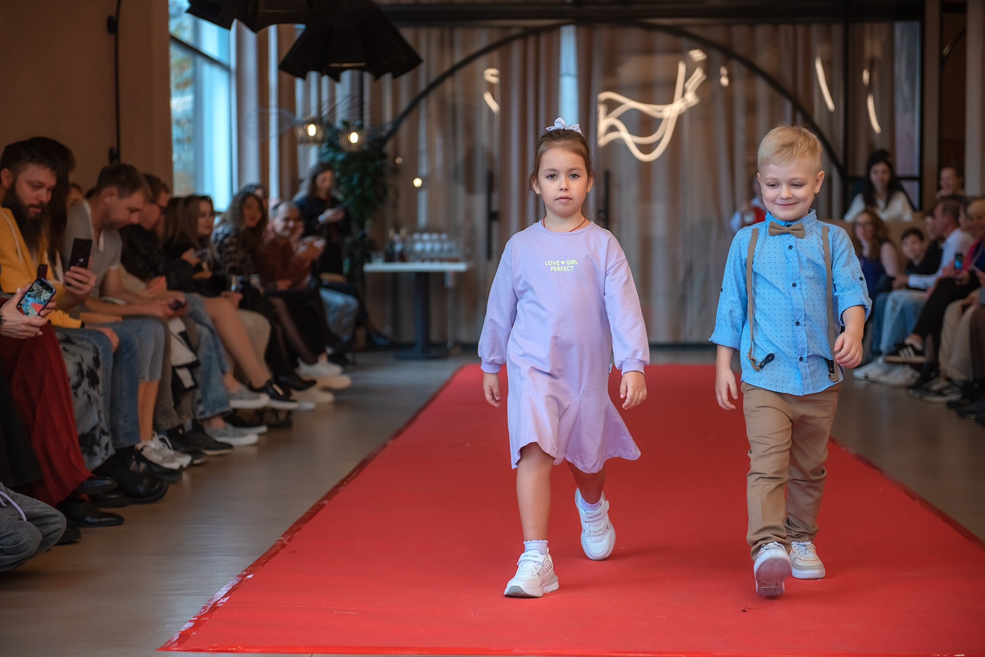HAPPYkids дефиле в день мамы. Семейный и коммерческий фотограф в Сочи Александр Бодунов