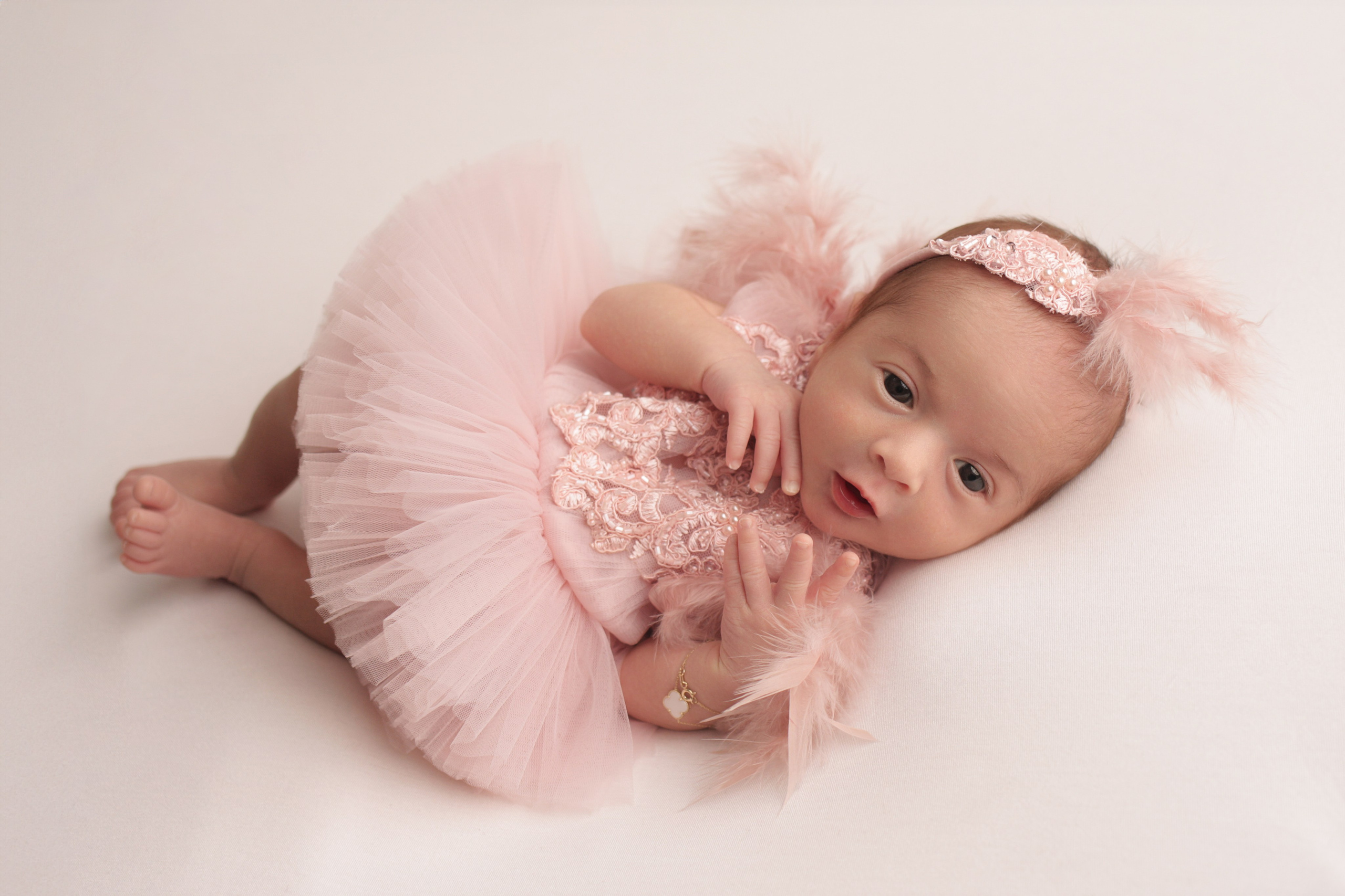 Нежная ньюборн съемка Мелисы, 1.5 месяца. Детский фотограф новорожденных в Москве и Московской области Анна