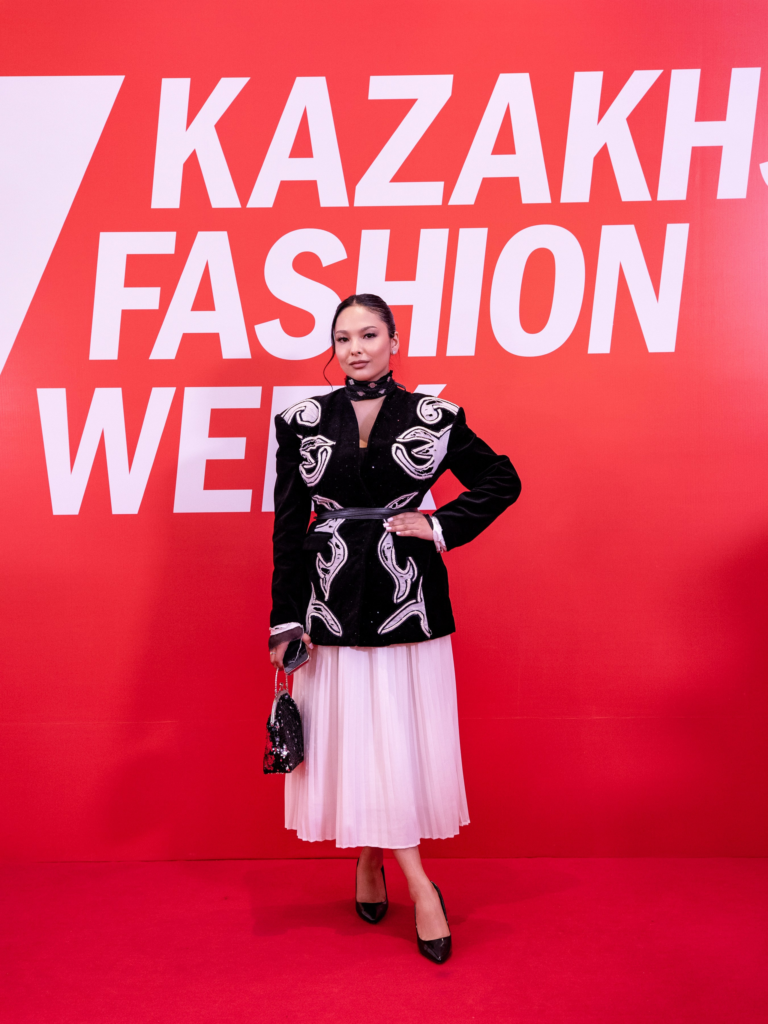 Backstage Day 1. Сайт Алматинского НЮ АРТ, будуар и фэшн фотографа Дениса Карпенко