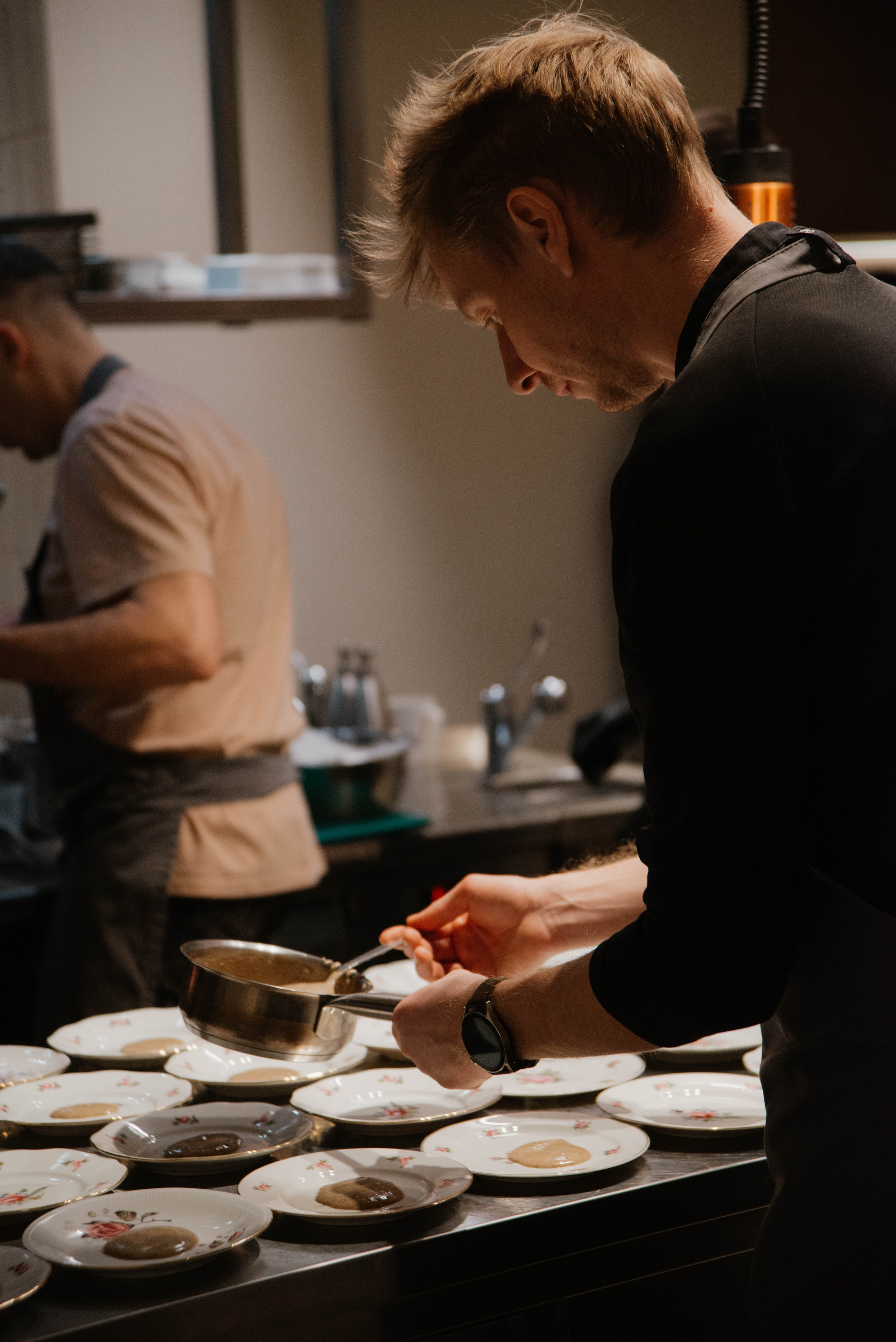 Шеф-тейбл в ресторане La Volte. Ксения Glossa. Портретный и репортажный фотограф в Самаре