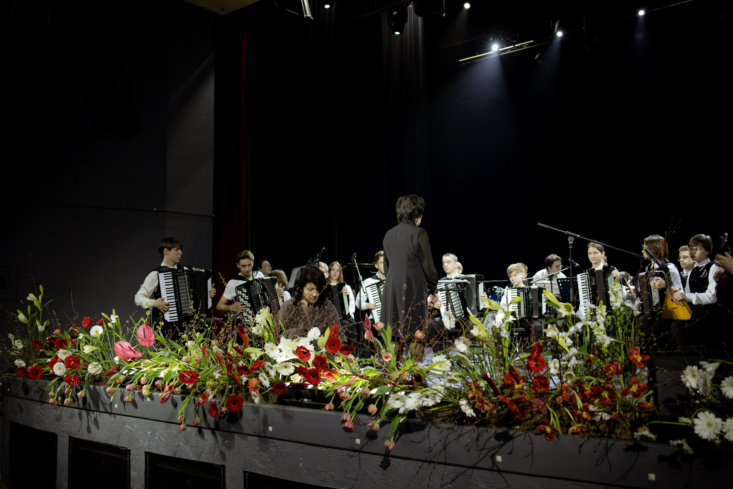 Оформление Отчетного концерта Музыкальной школы Глазунова. Оформление свадеб, декор свадеб Вера Маркова, Москва