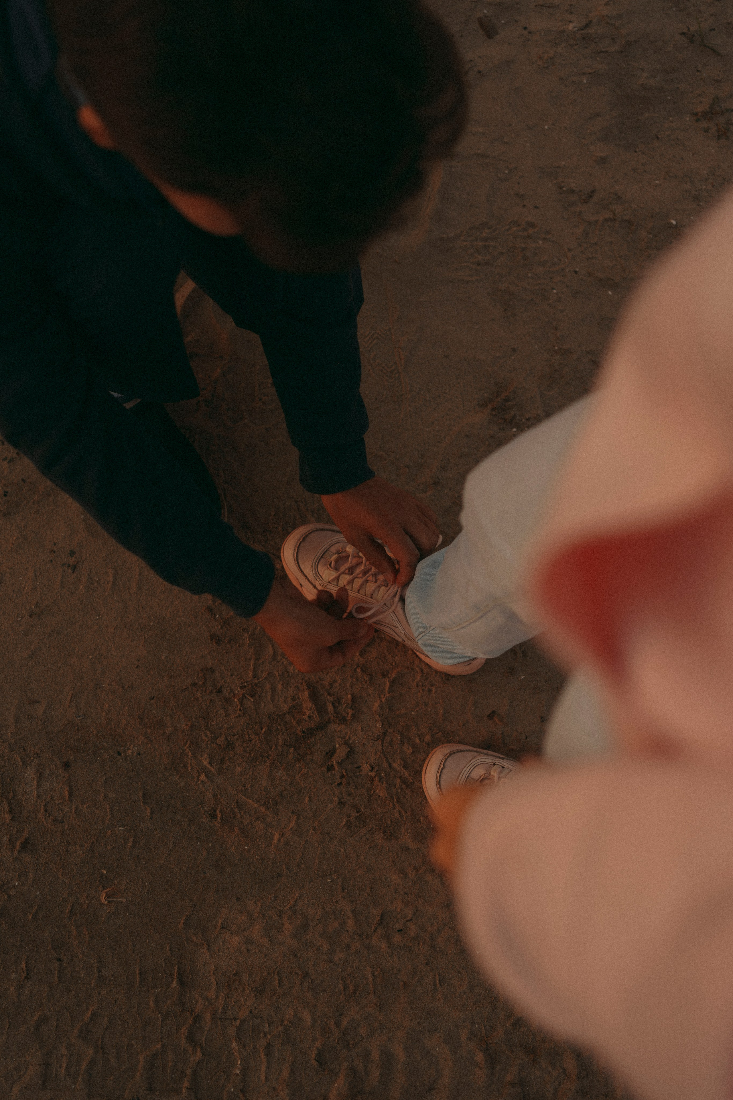 Love Story в свадебных нарядах на берегу реки. Портретный фотограф в Казани, Красной Поляне и Сочи Анна Кузнецова