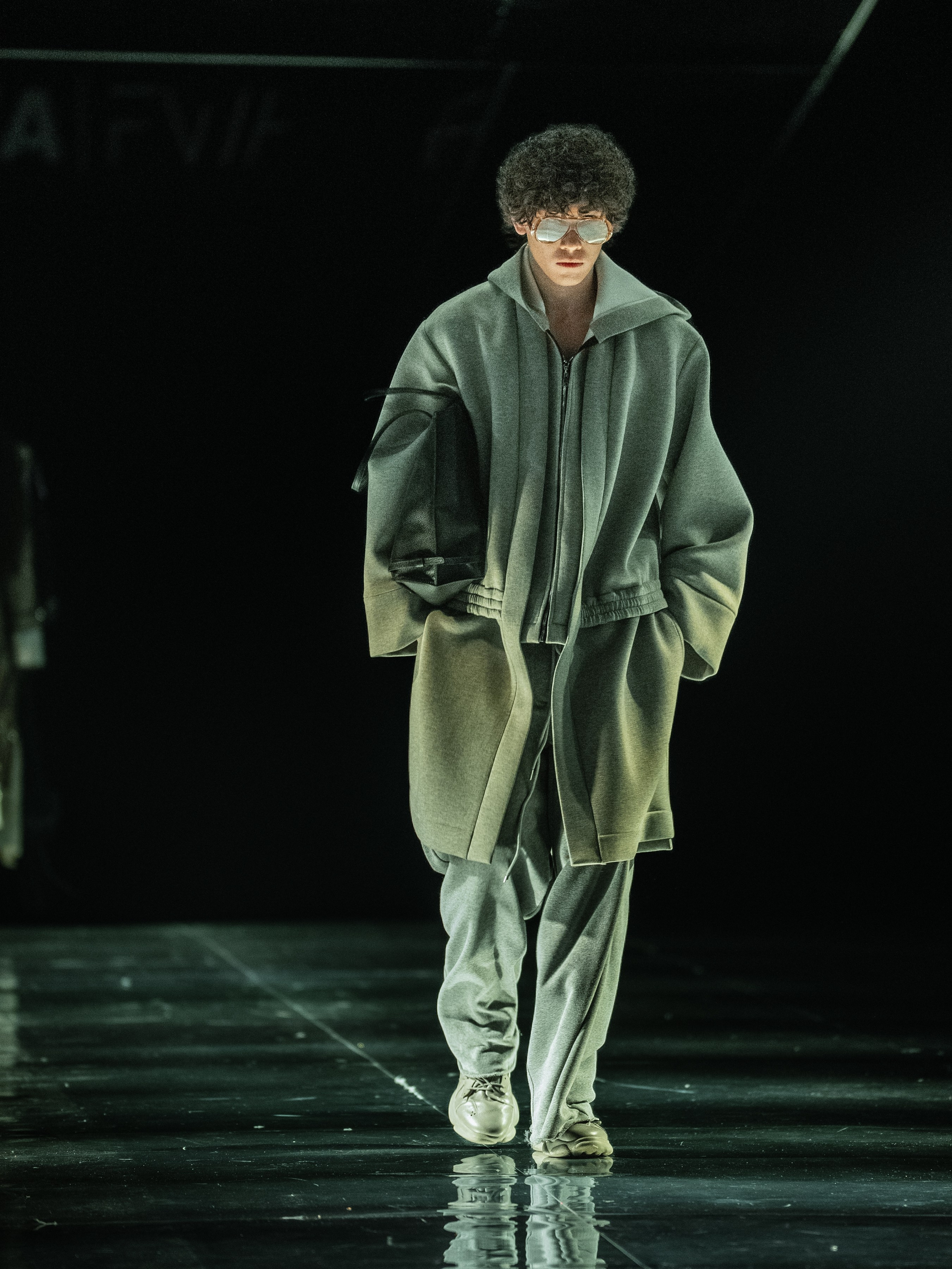 Visa Fashion Week Almaty Pre-Fall 2026 April Leonid Zherebtsov. Сайт Алматинского НЮ АРТ, будуар и фэшн фотографа Дениса Карпенко