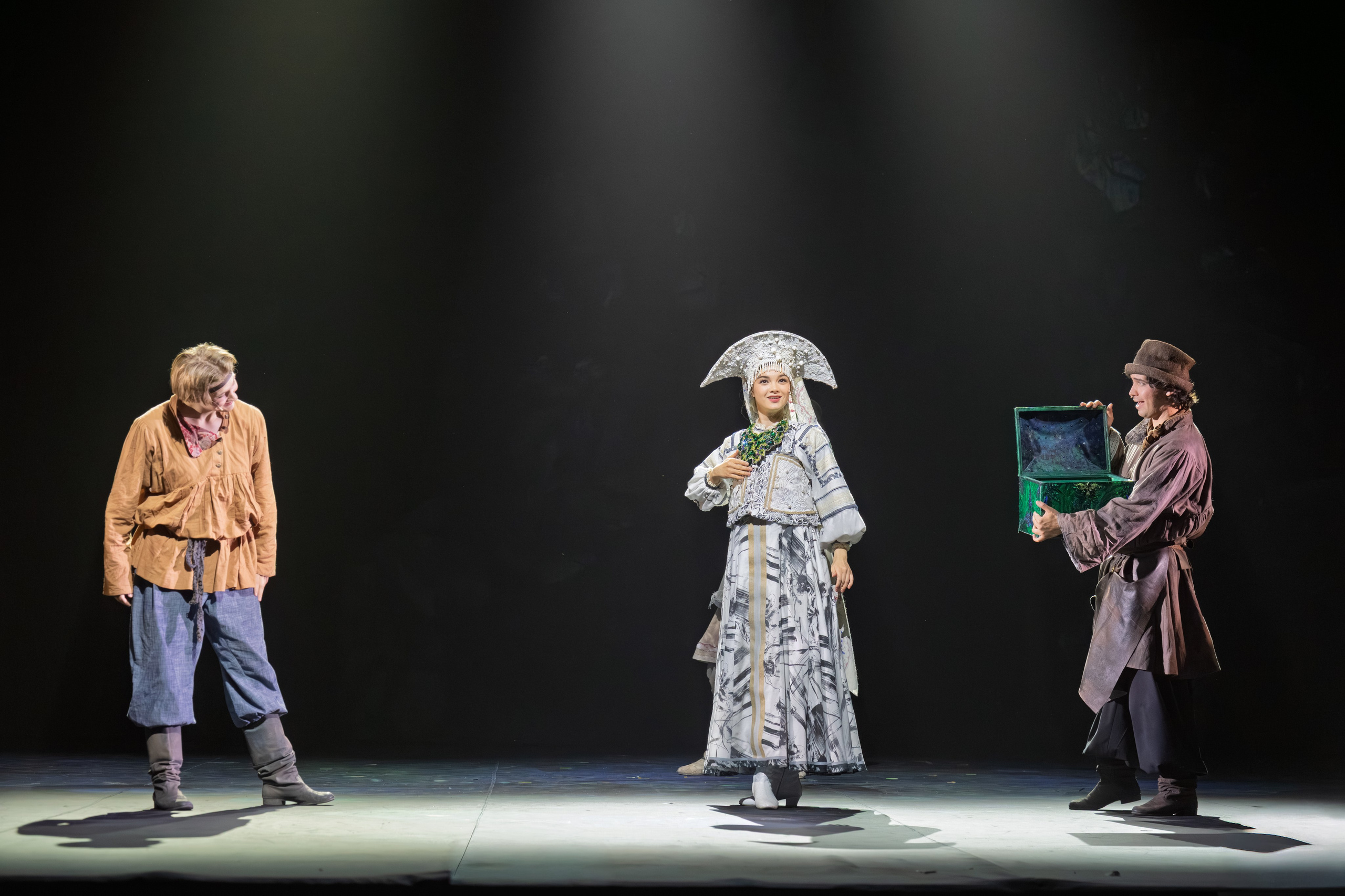 Театр Терезы Дуровой: Малахитовая Шкатулка. Сайт фотографа Сергея Абрамова