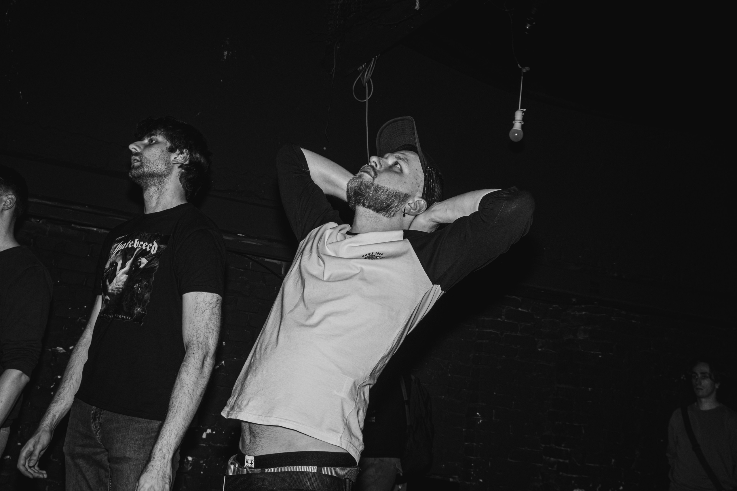 Ютани & о т м е ж & Вещи в картонной коробке 08.08.2025. Репортажный фотограф в Москве Legiodot