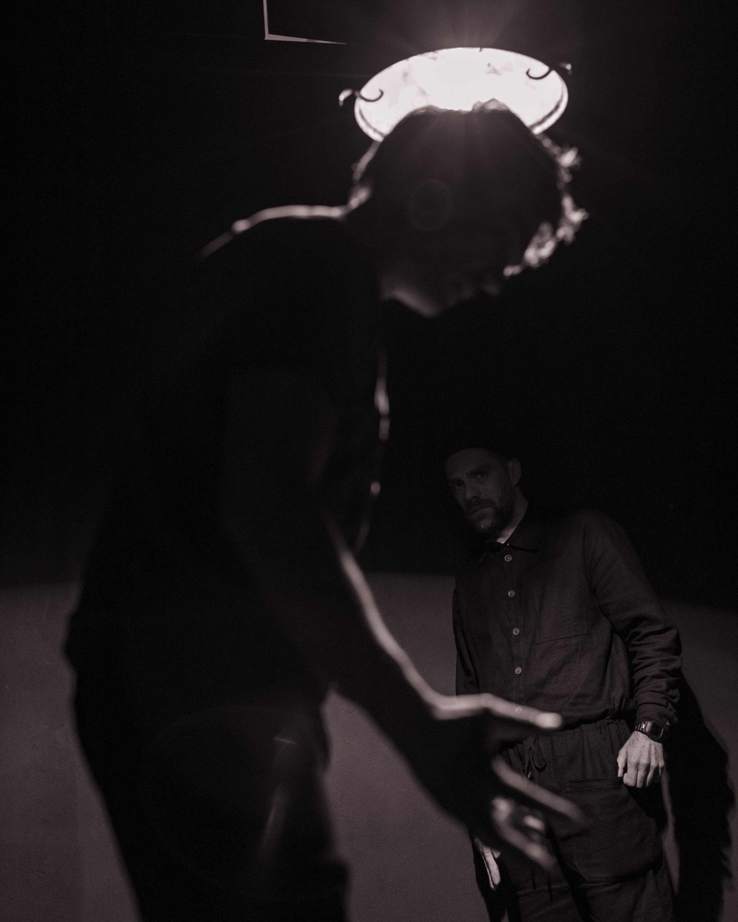 Спектакль «АЛЯСКА». Игорь Березин — фотограф в Москве. Мужские портреты и коммерческая съёмка