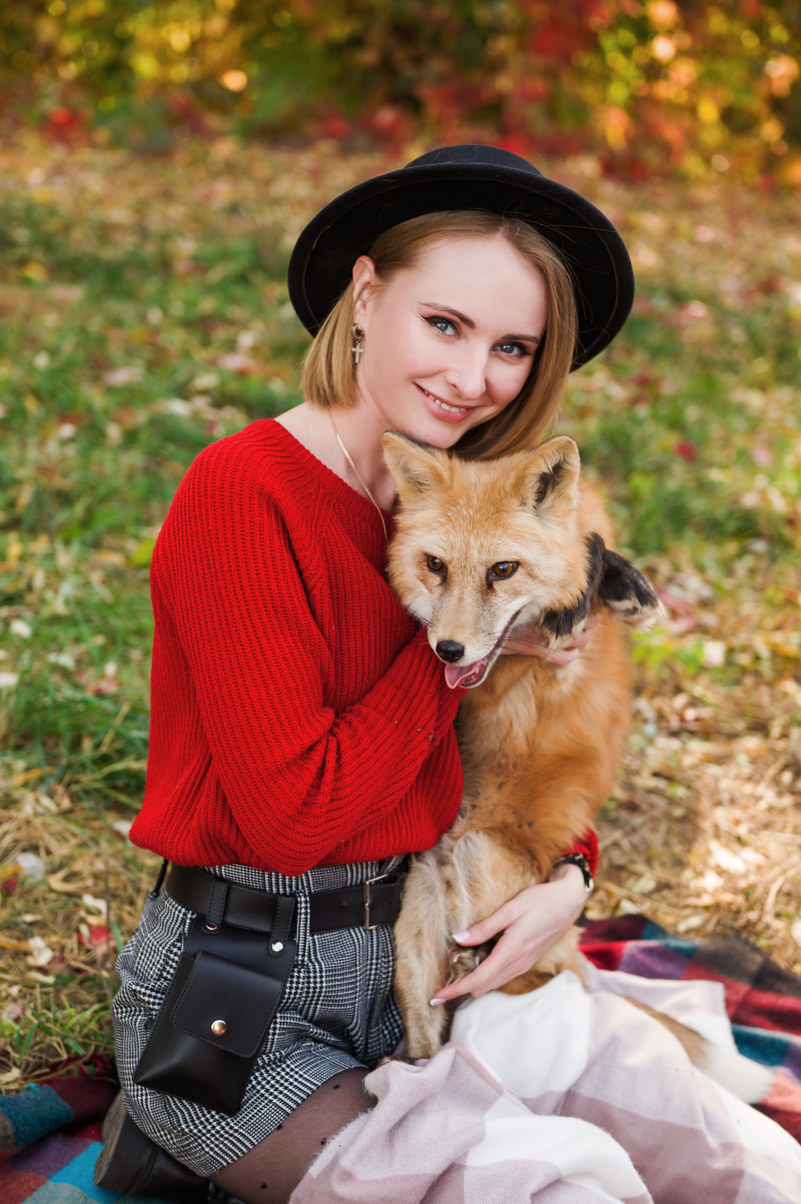 Прогулка с лисой. Фотограф Кристина Гришина Рязань