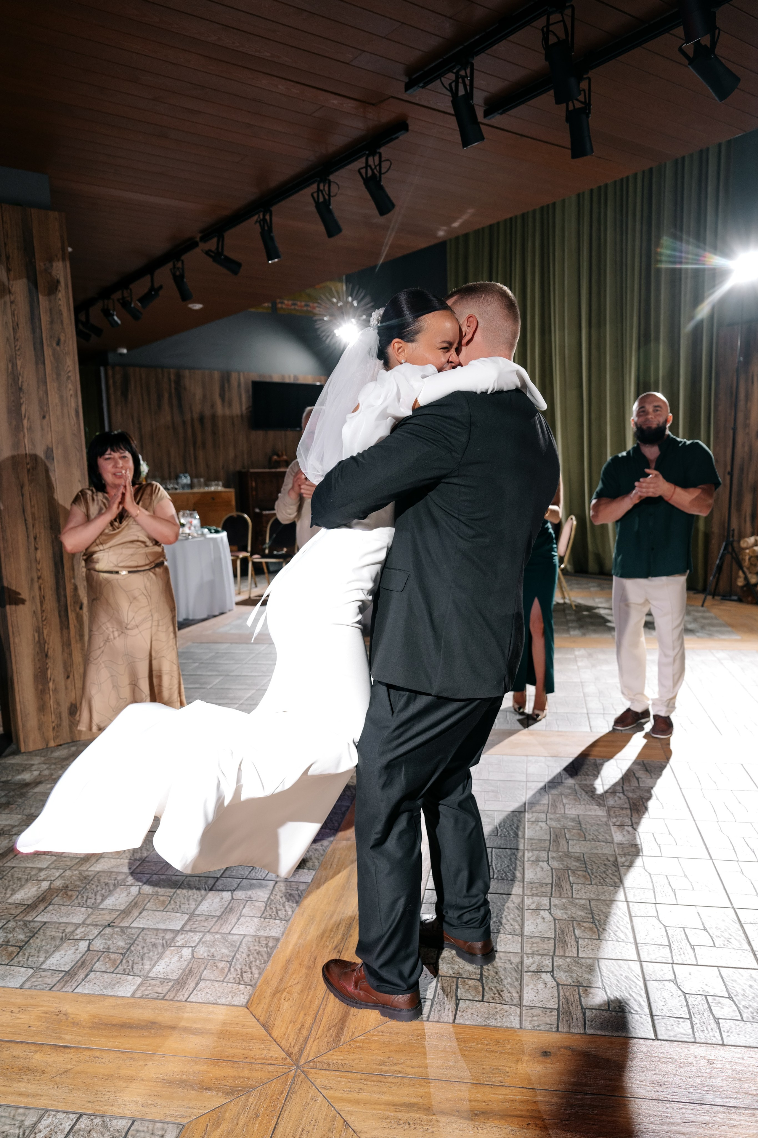 Свадьба в КСК Звёздный. Свадебный и семейный фотограф Виктория Носачёва. Щелково, Москва и МО