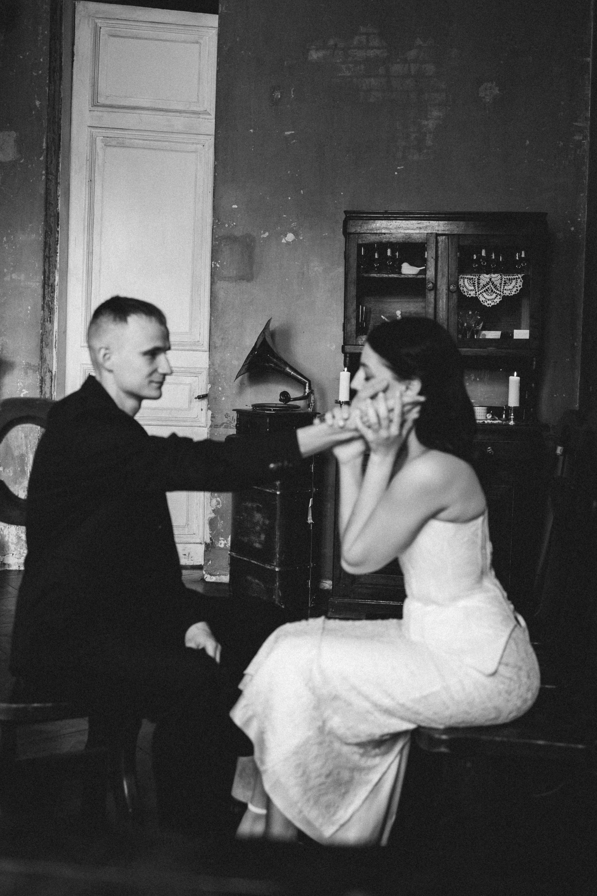 Свадебная фотосессия в «Птичке». Свадебный фотограф Виолетта Сидельникова. Краснодар, Россия, Беларусь, Европа