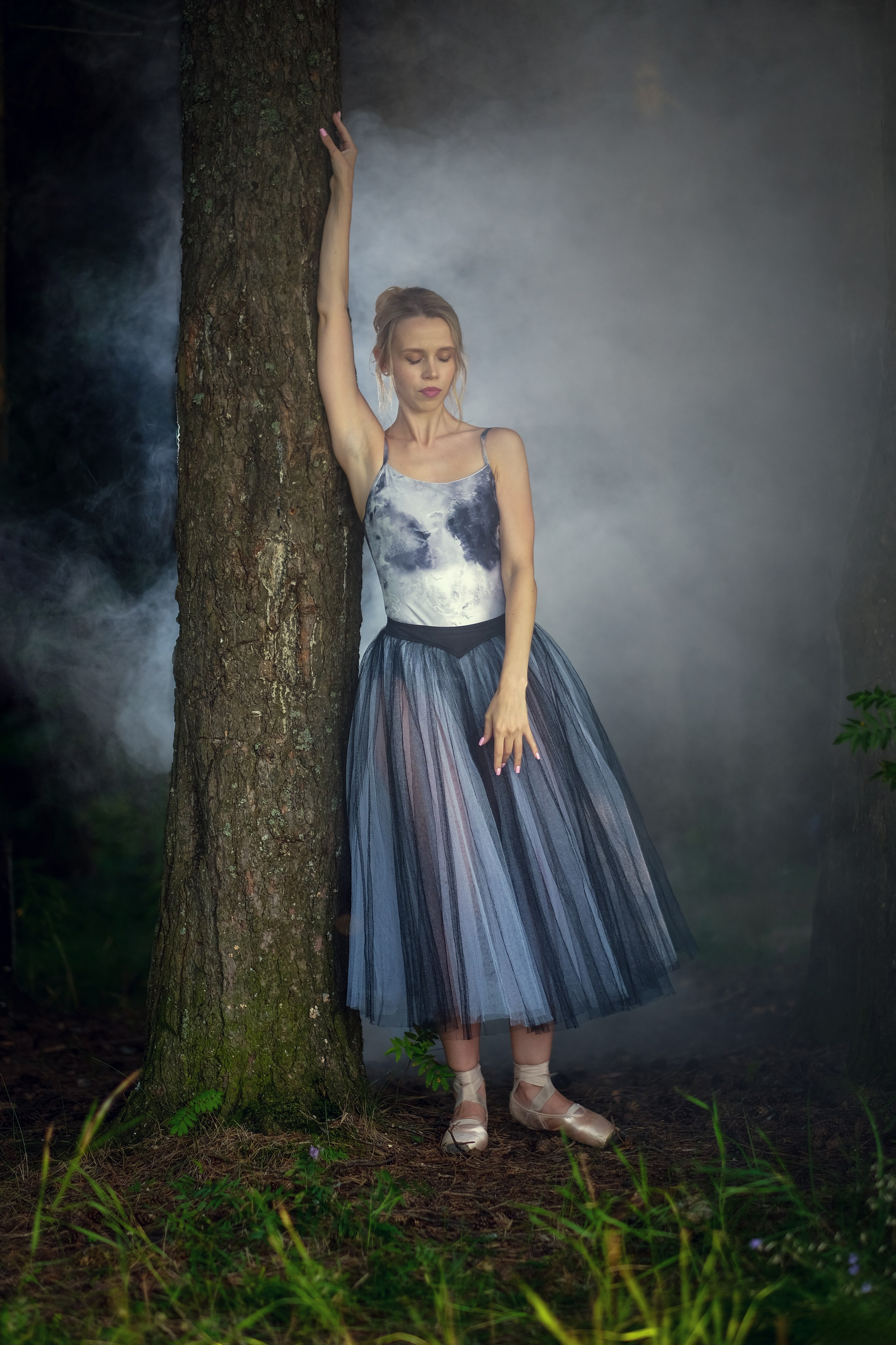 Съемка балерины в лесу