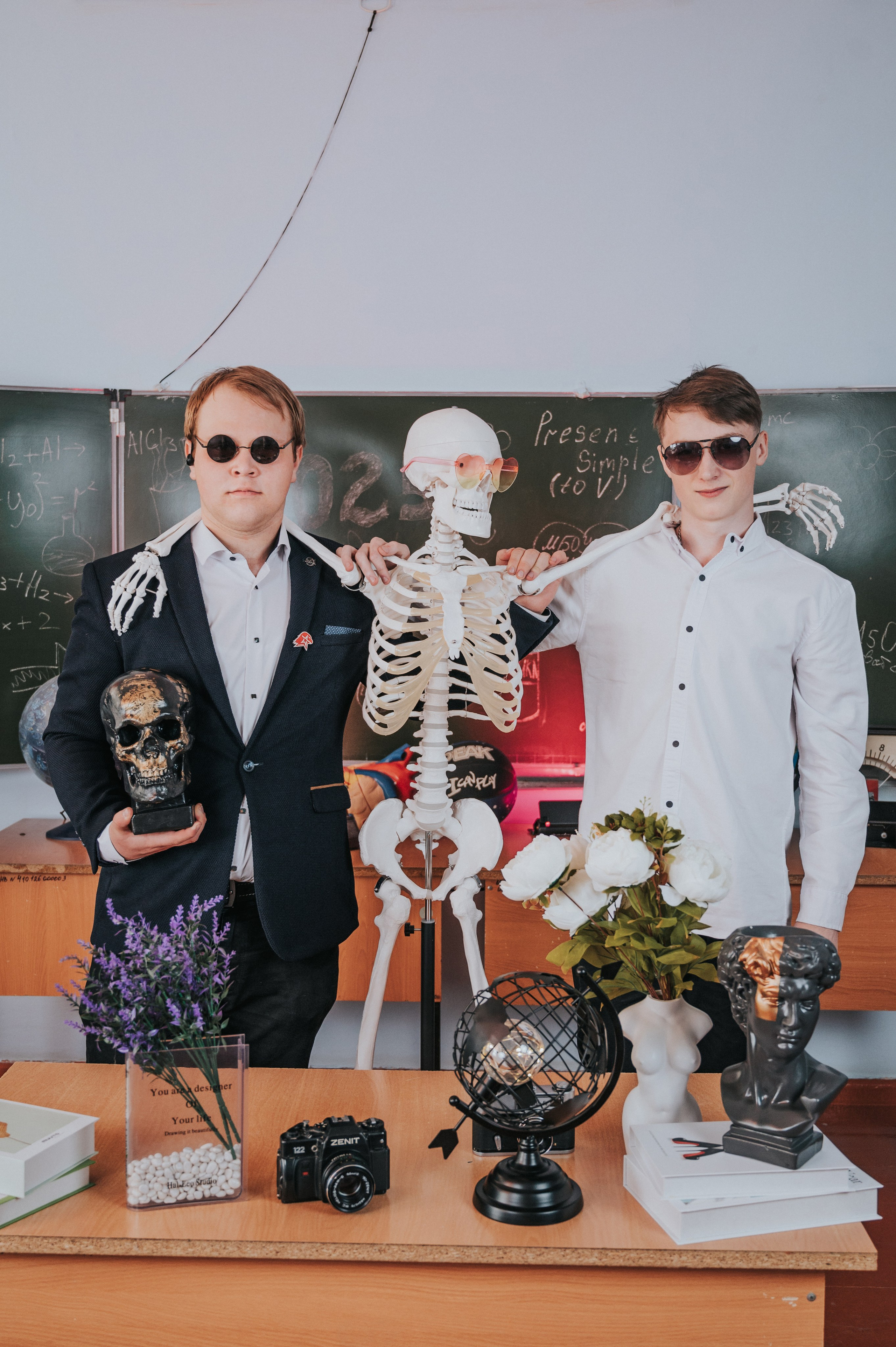 В школе. Выпускные альбомы и Школьный фотограф в Алексеевке, Бирюче, Красном