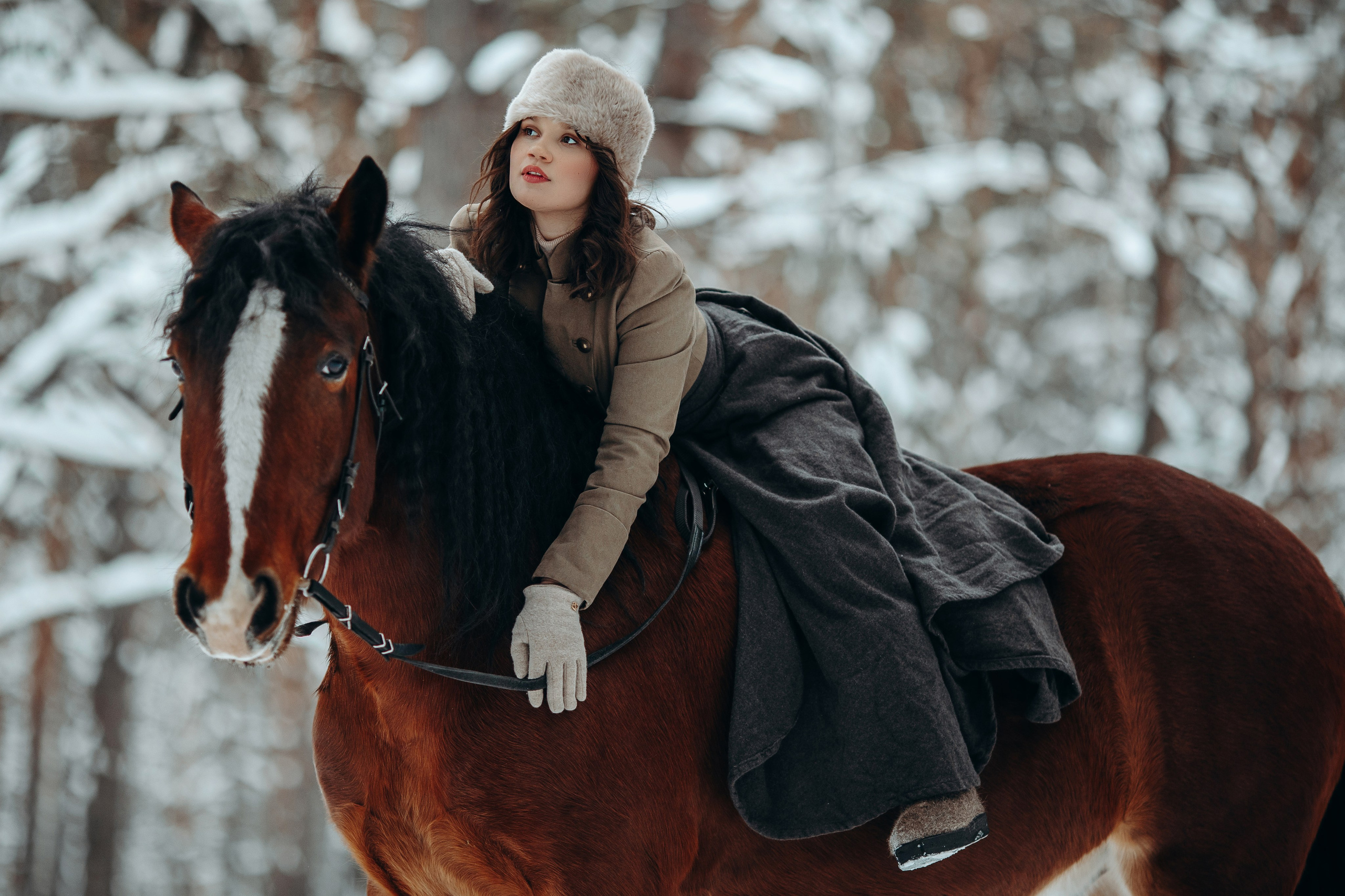 Аня и два тяжика (Малыш и Спартак). Анна Молчанова конный фотограф в Тюмени | фотосессии с лошадьми Тюмень