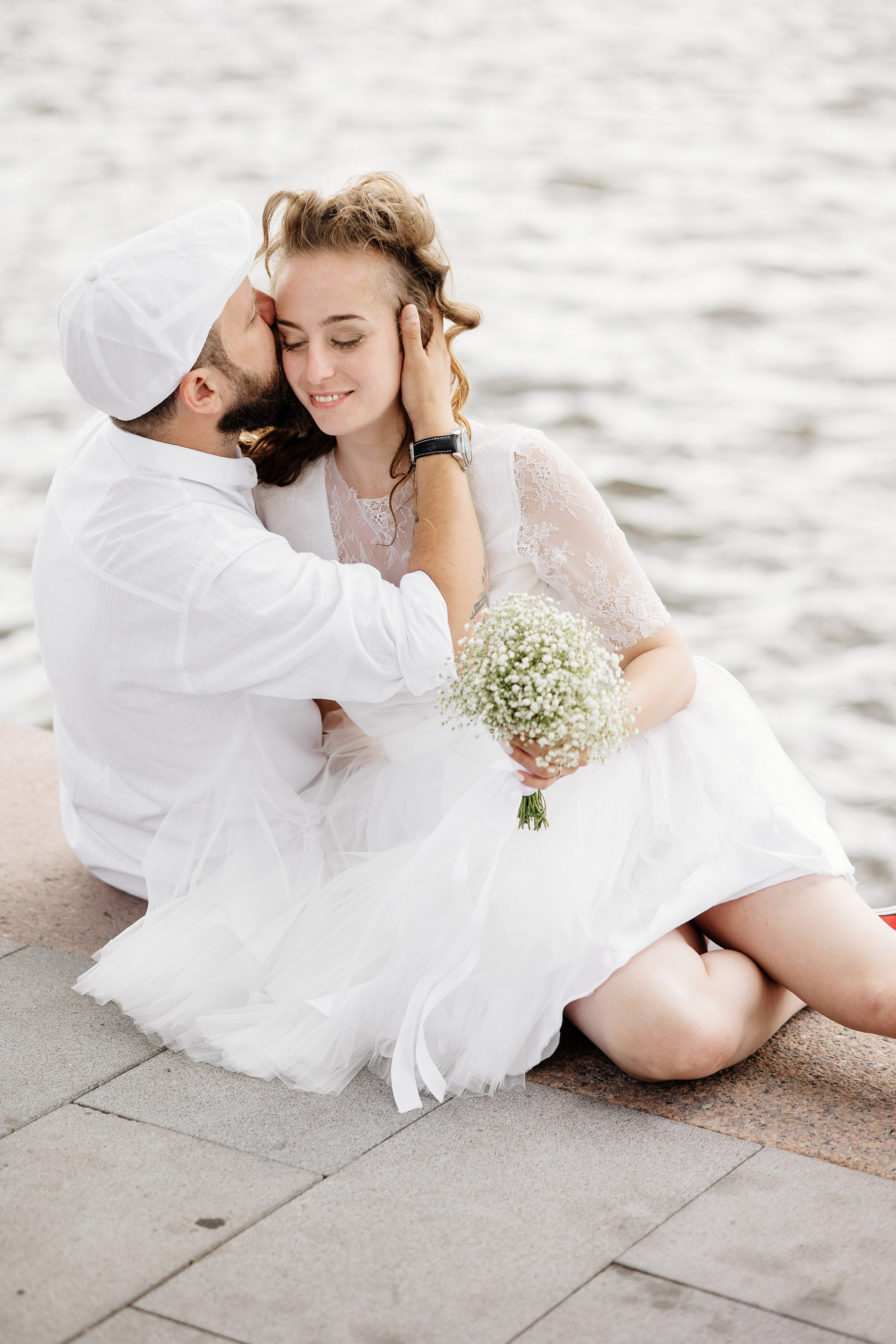 Свадьба на стадионе Спартак Лукойл Арена, свадьба на Северном речном вокзале, свадьба в метро, новые адреса счастья. Свадебный и семейный фотограф Екатерина Иванова