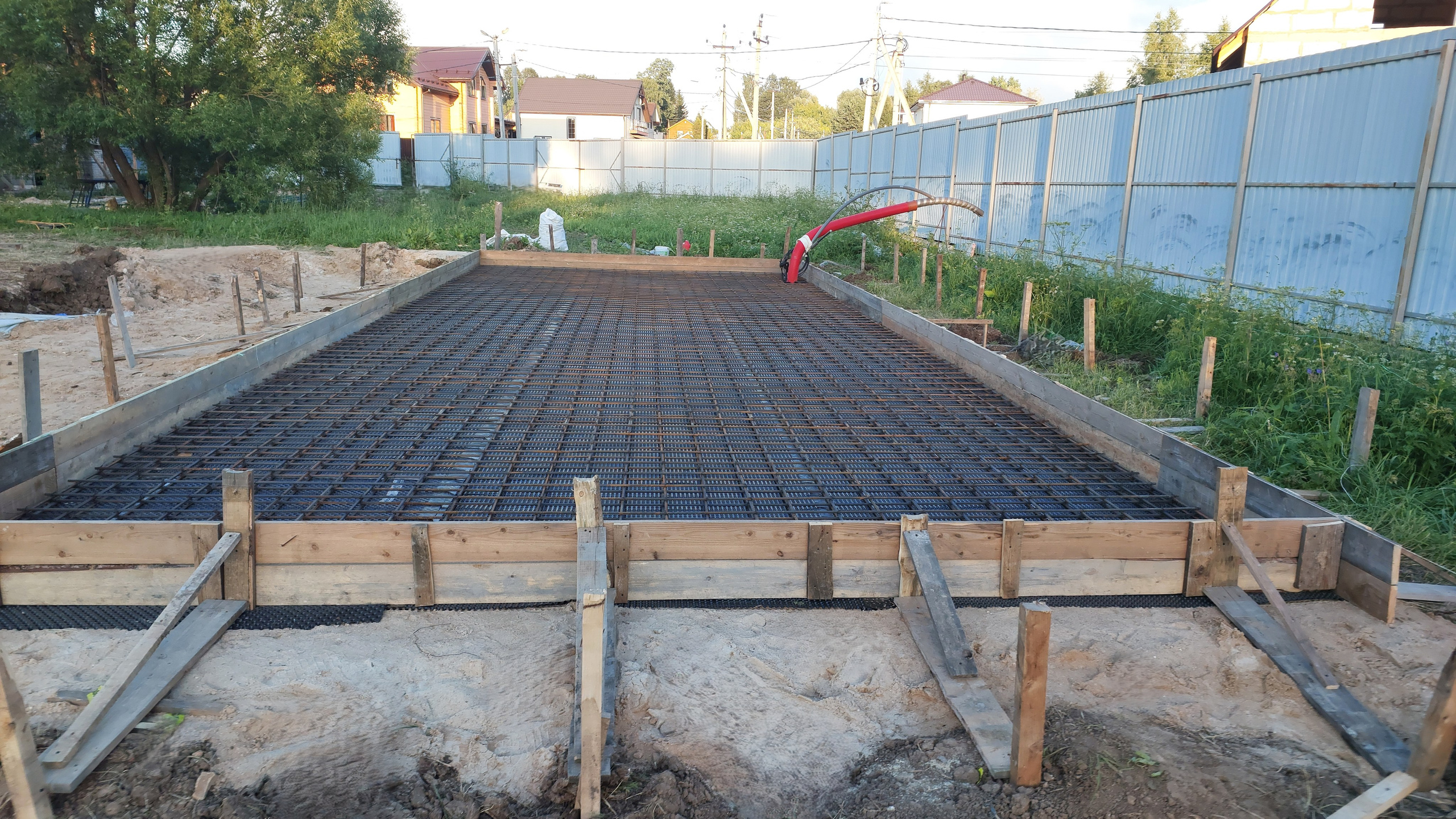  Армирование фундамента питомника МД-006