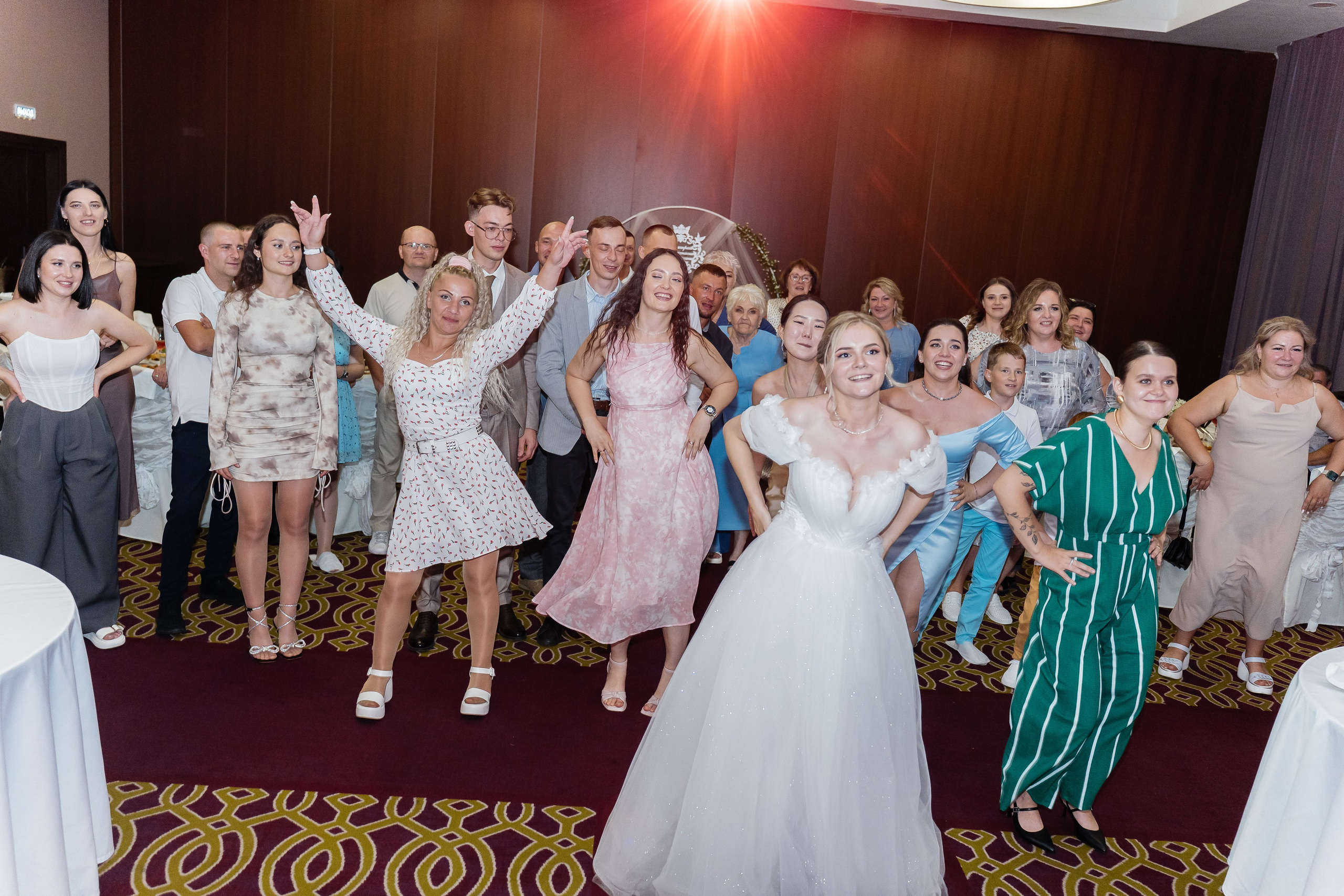 City Center. Для тех, кто не ждёт удачи, а создаёт её. Каждая фотосессия — это твой момент, твой стиль, твой успех. 📸