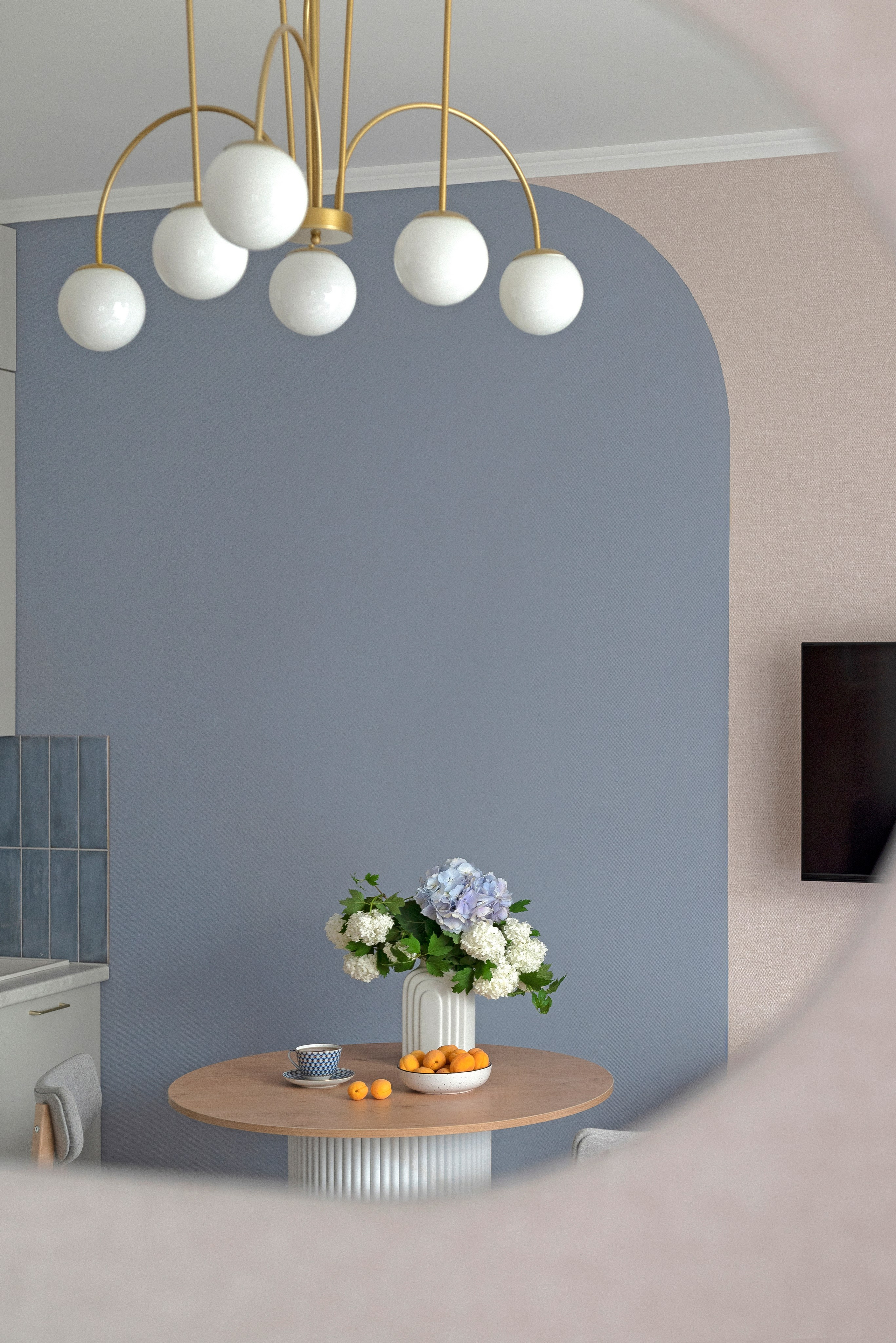 Любоград. Главная