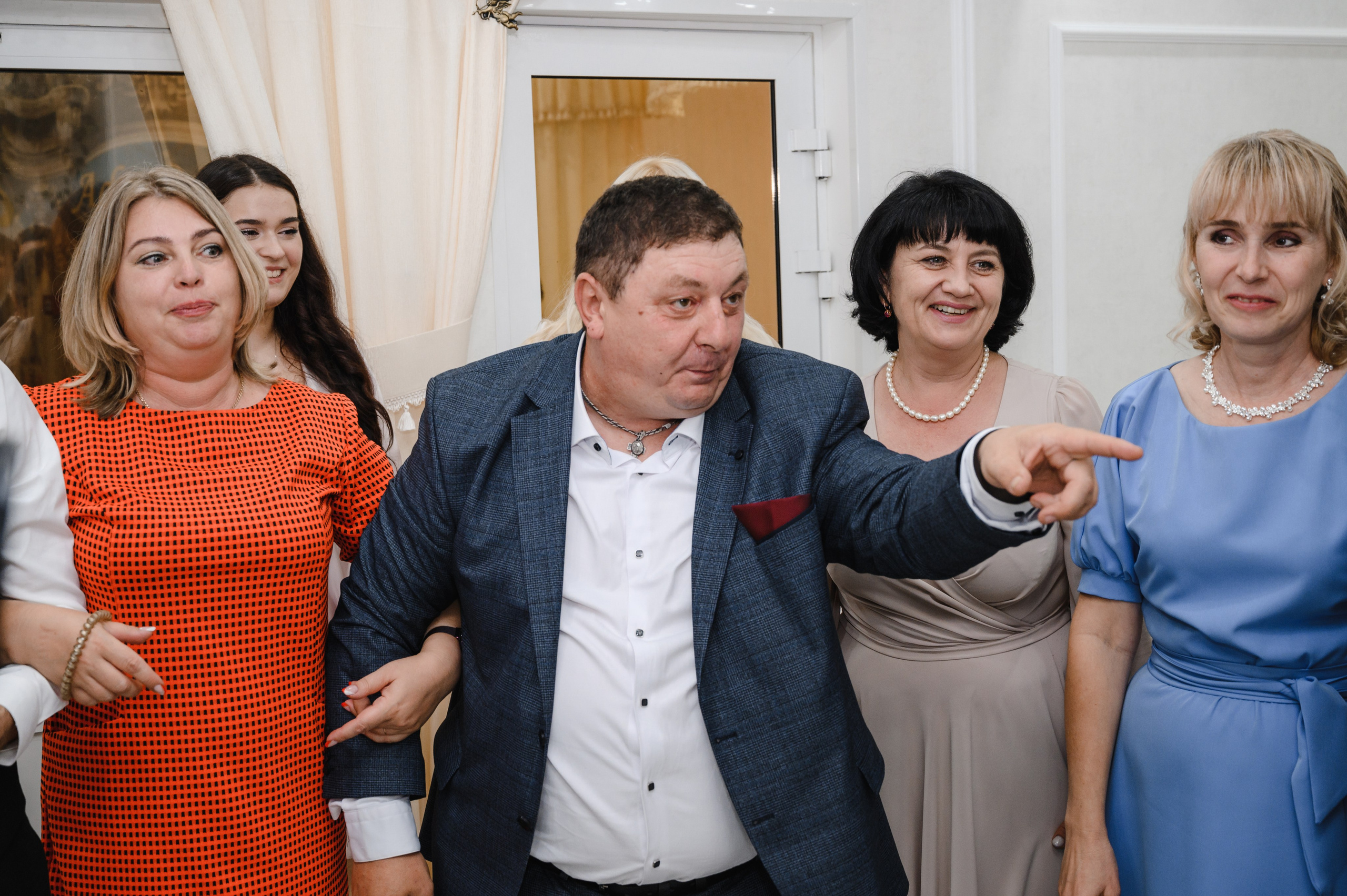 Свадебный банкет. СВАДЕБНЫЙ ФОТОГРАФ В ОМСКЕ ВЛАДИМИР КРАСС