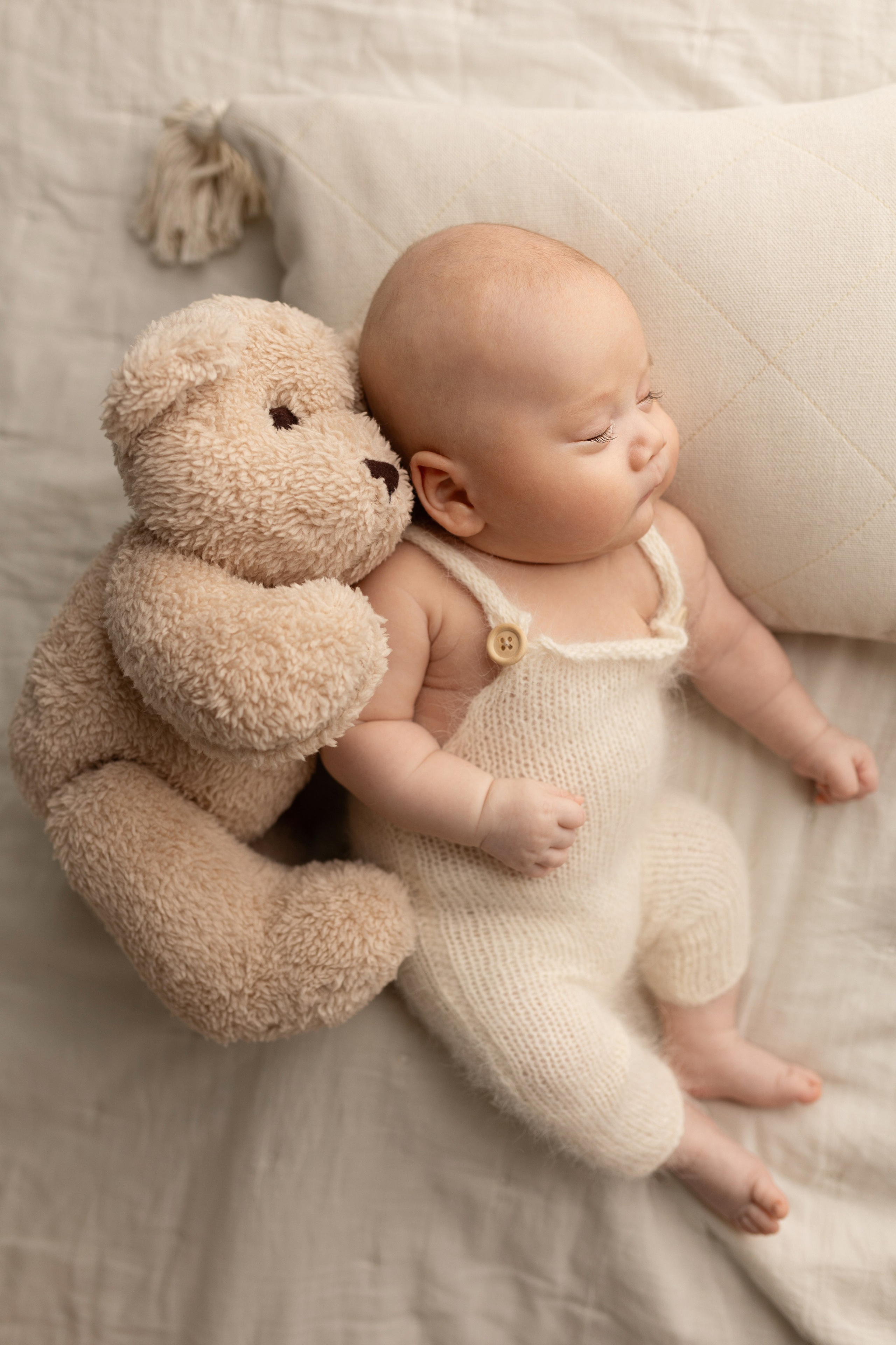 Айару и Амре. Лилия Алтухова — фотограф новорожденных в Москве и области