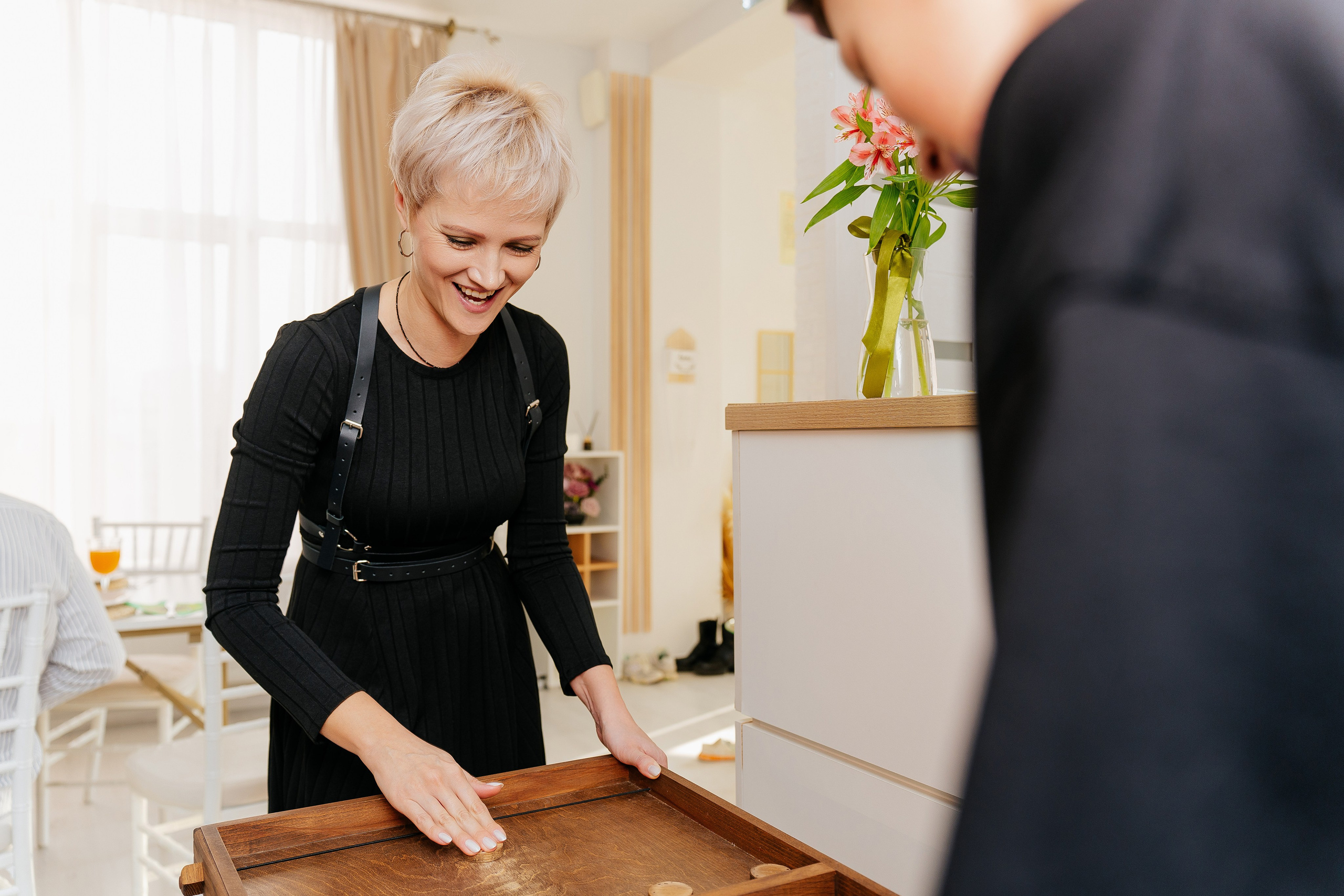 Крафтовые игры (настольные деревянные игры) в аренда на мероприятие. Инсталаб Краснодар фото и видео интерактивы на ваше мероприятие