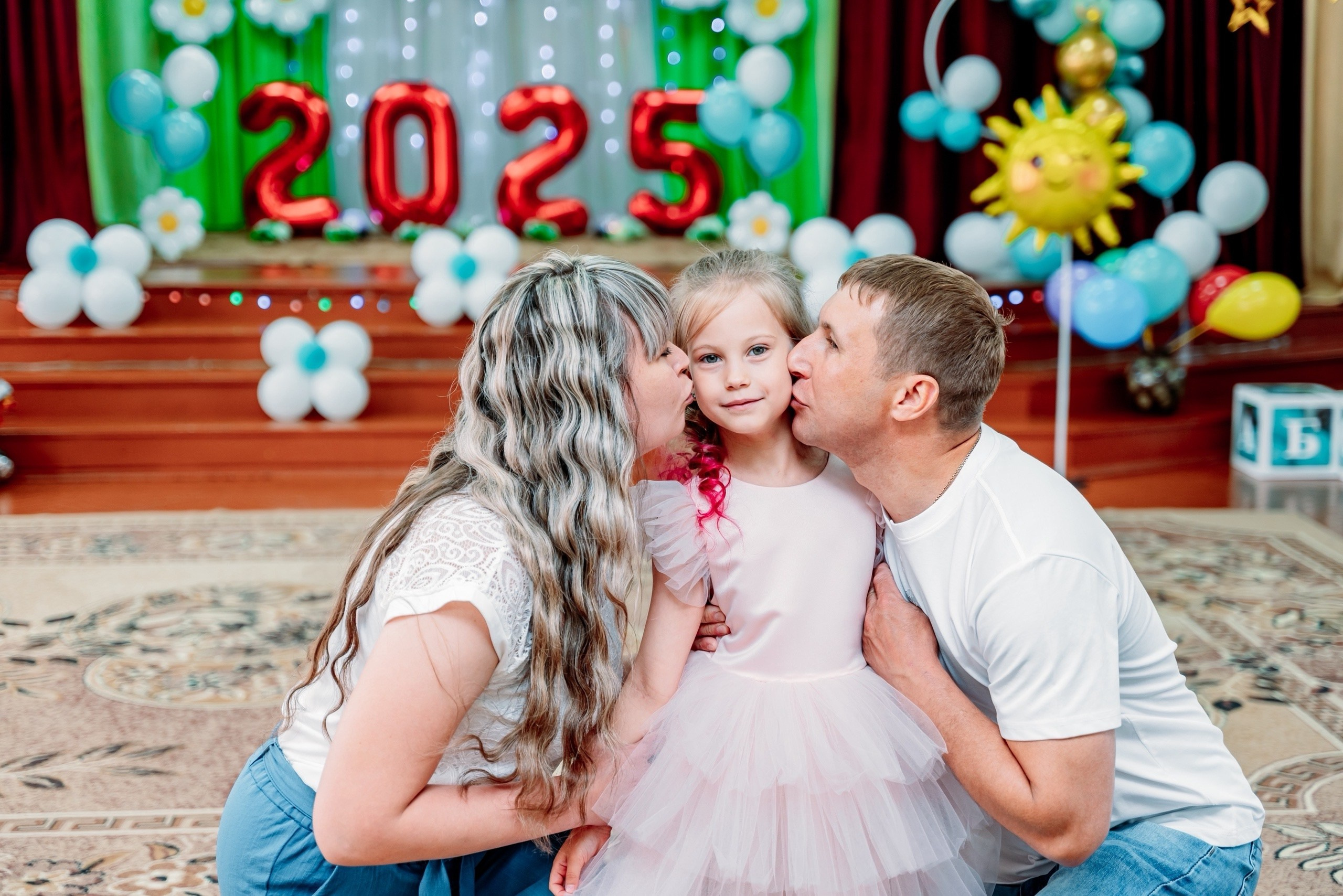 Выпускной 2025 детский сад 61. Фотограф Алёна Царькова. Киселевск