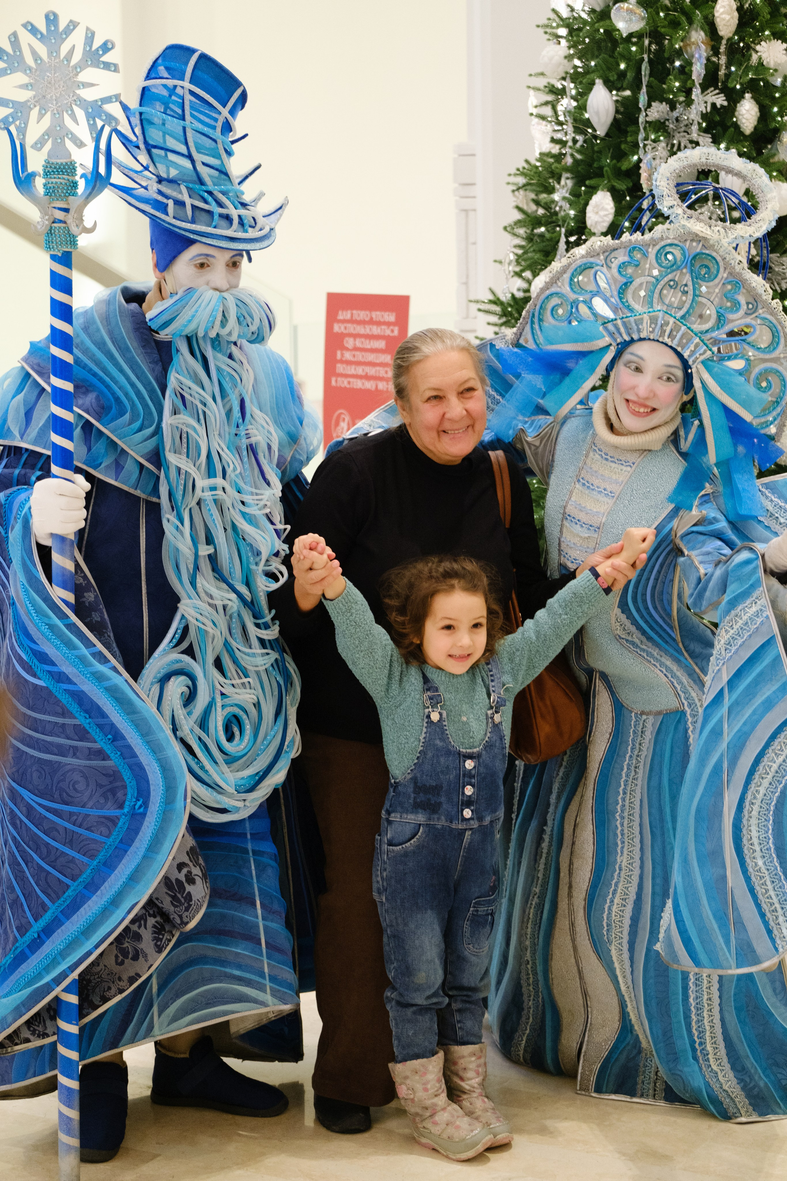 Новогодний репортаж из парка «Новый Херсонес» | Фотограф Илья Желдак. Профессиональная фотосъемка в Крыму. Натуральные эмоции и живые кадры. Забронируйте дату прямо сейчас!