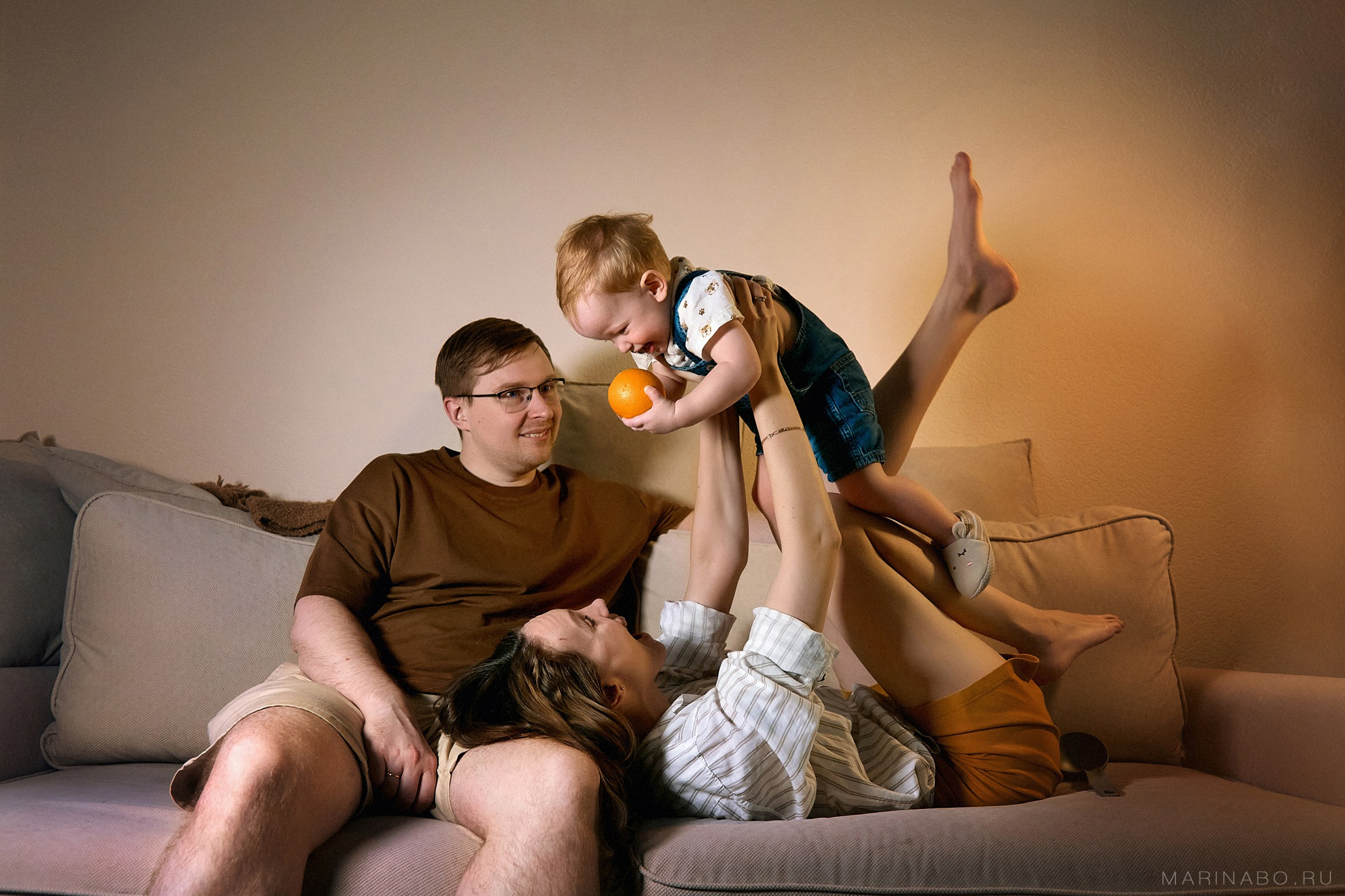 Домашняя фотосессия в Санкт-Петербурге. Семейный Lifestyle фотограф в Санкт-Петербурге Марина Бокшицкая