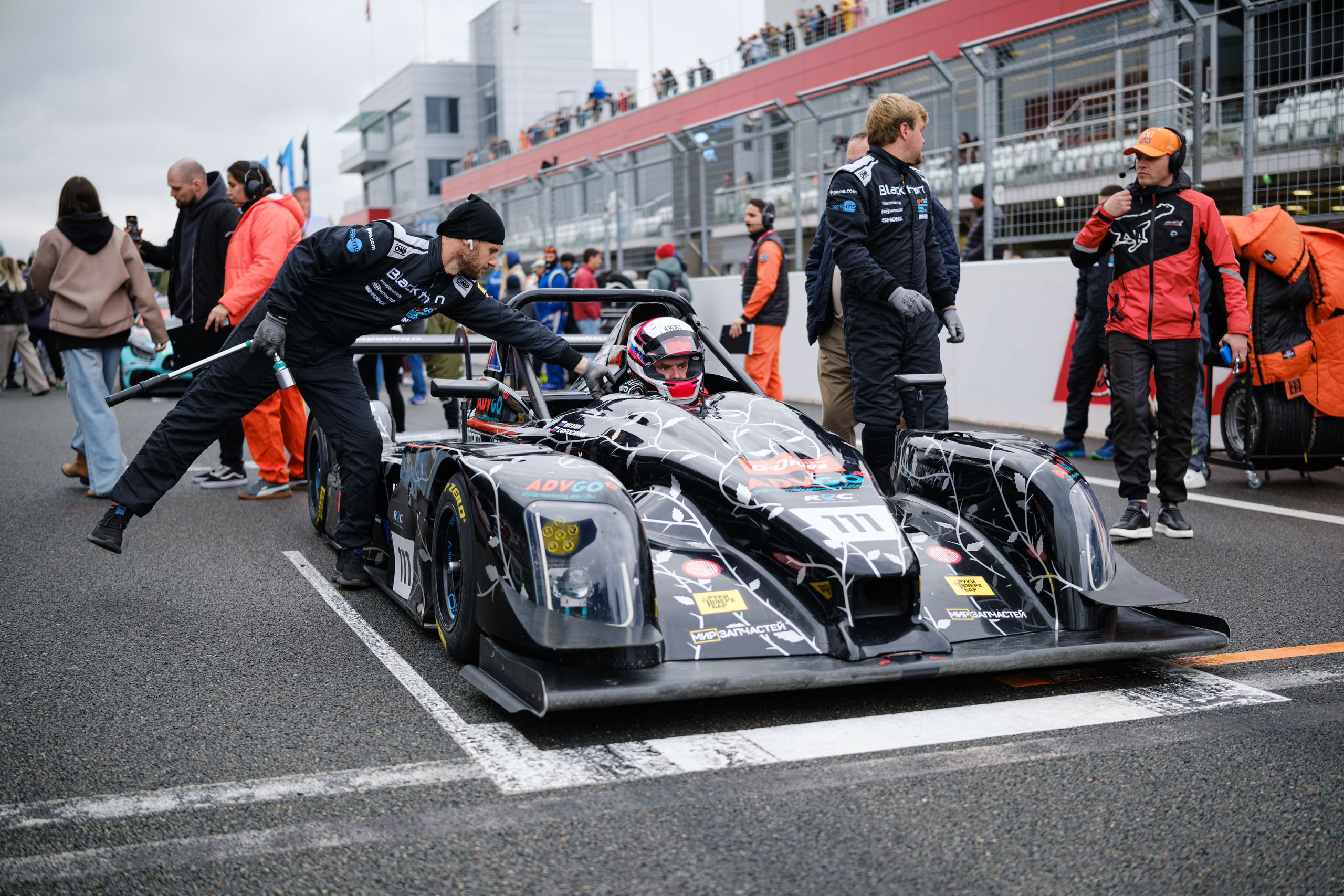 Российская серия гонок на выносливость. Авто и мотоспорт — фотограф Антон Медведев iCoguar