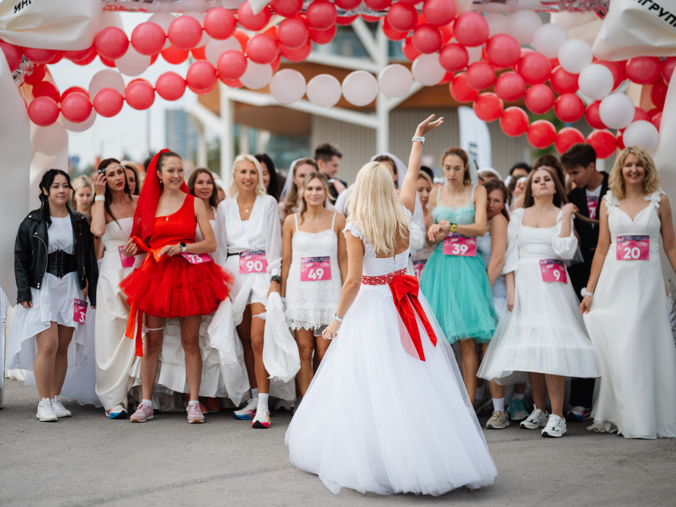 Забег невест. Фотограф Алексей Шрайбик