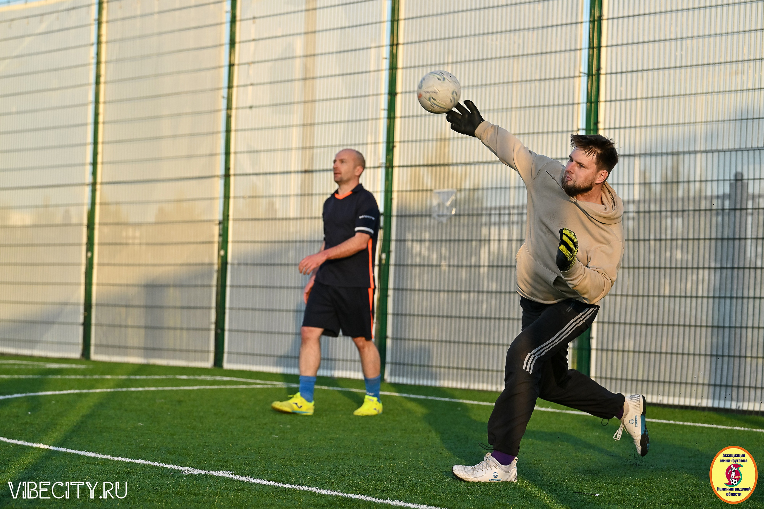 ИГРЫ МИНИ-ФУТБОЛЬНОЙ И КОРПОРАТИВНОЙ ЛИГИ. VIBECITY.RU Вайб Сити Ру Фоторепортажи Фотоотчеты Калининград