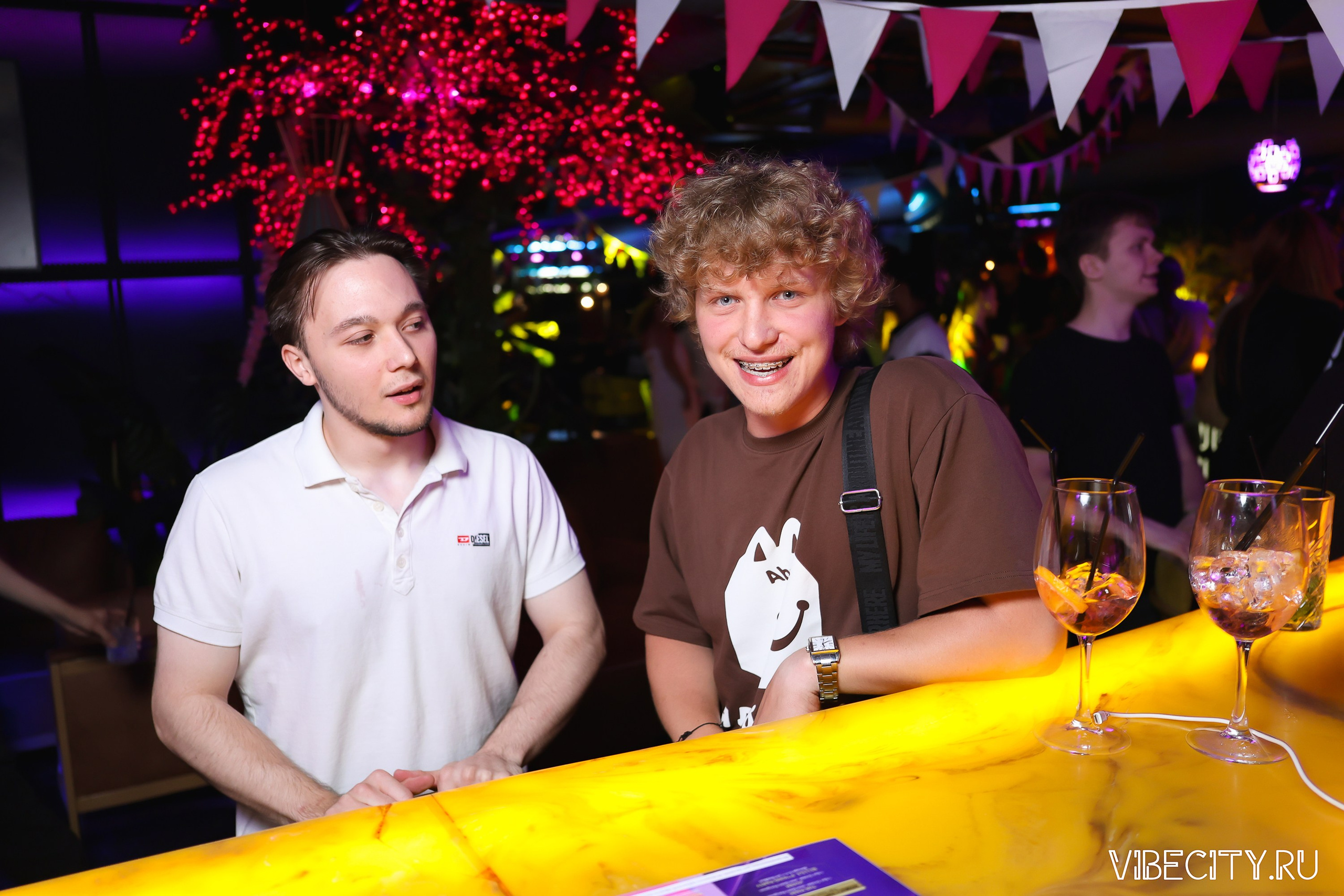 DOUBLE U. VIBECITY.RU Вайб Сити Ру Фоторепортажи Фотоотчеты Калининград