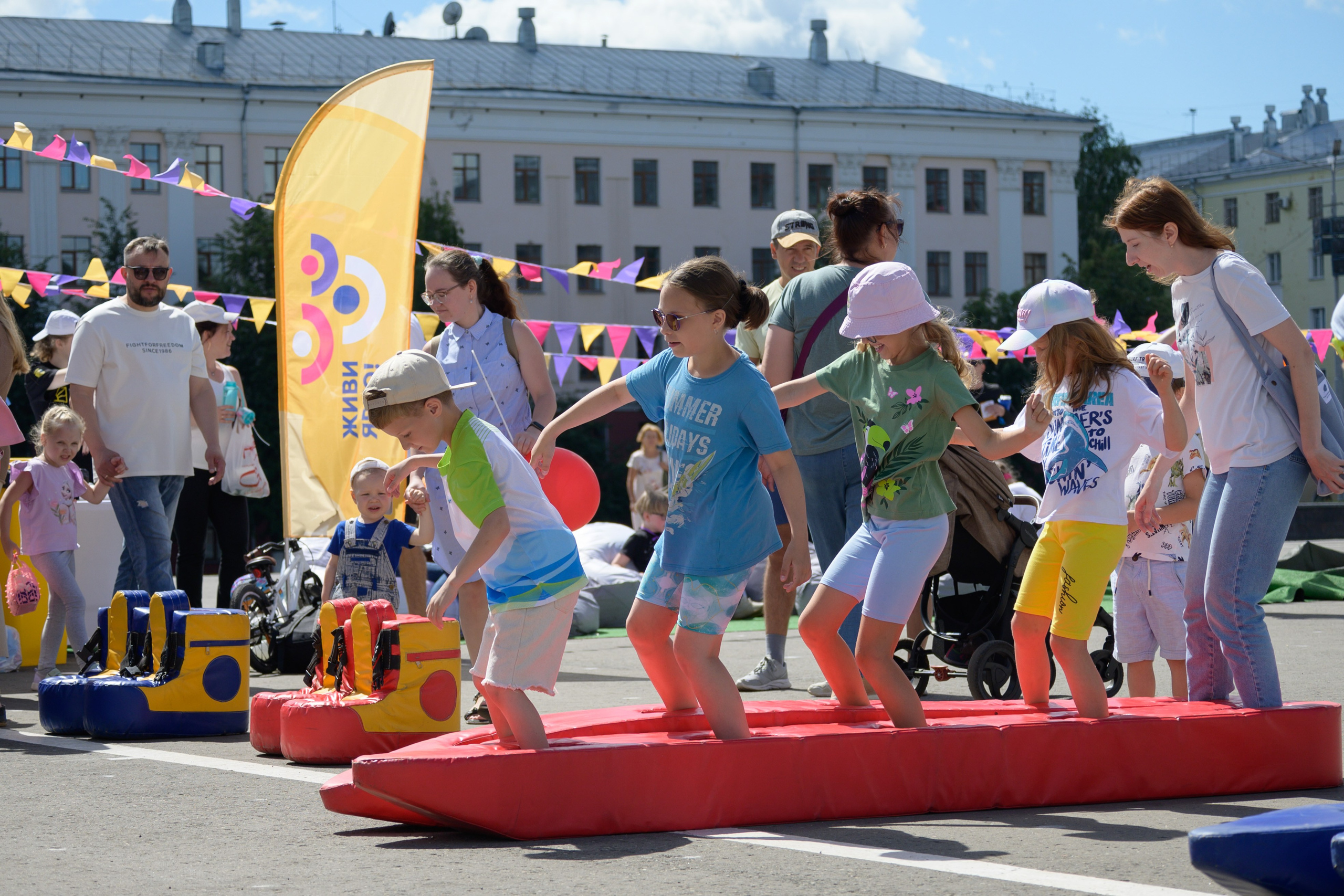 Семейный фитнес-фестиваль «Живи ярко»