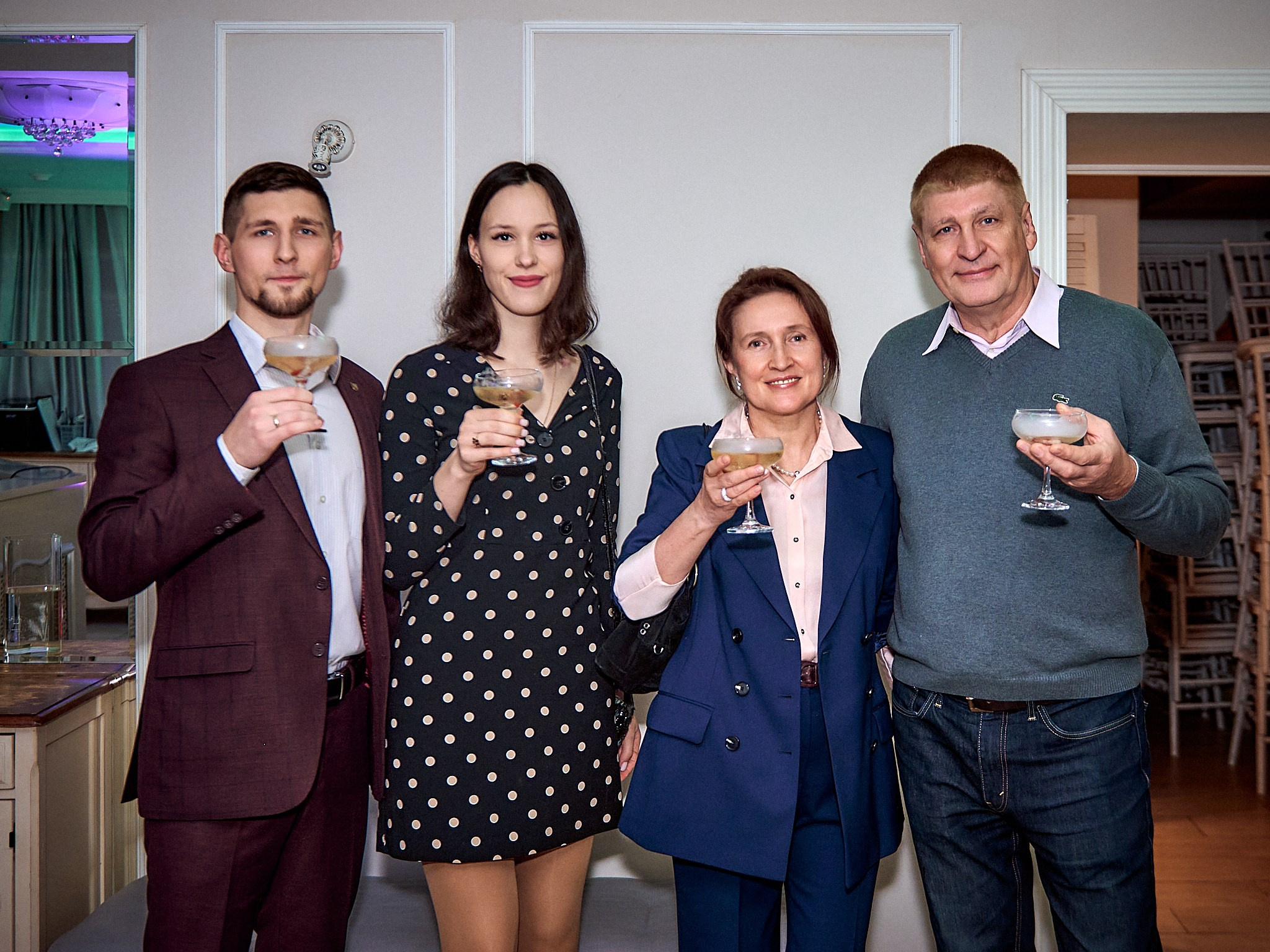 55 лет 💕. Свадебный фотограф, видеограф, рилсмейкер в Санкт-Петербурге и Москве