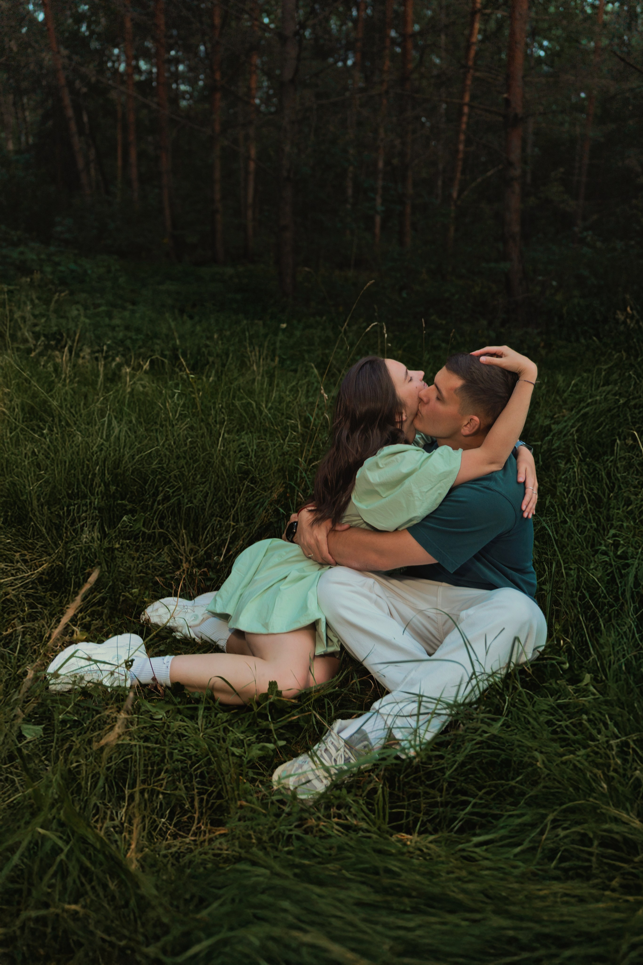 Love Story в вечернем лесу