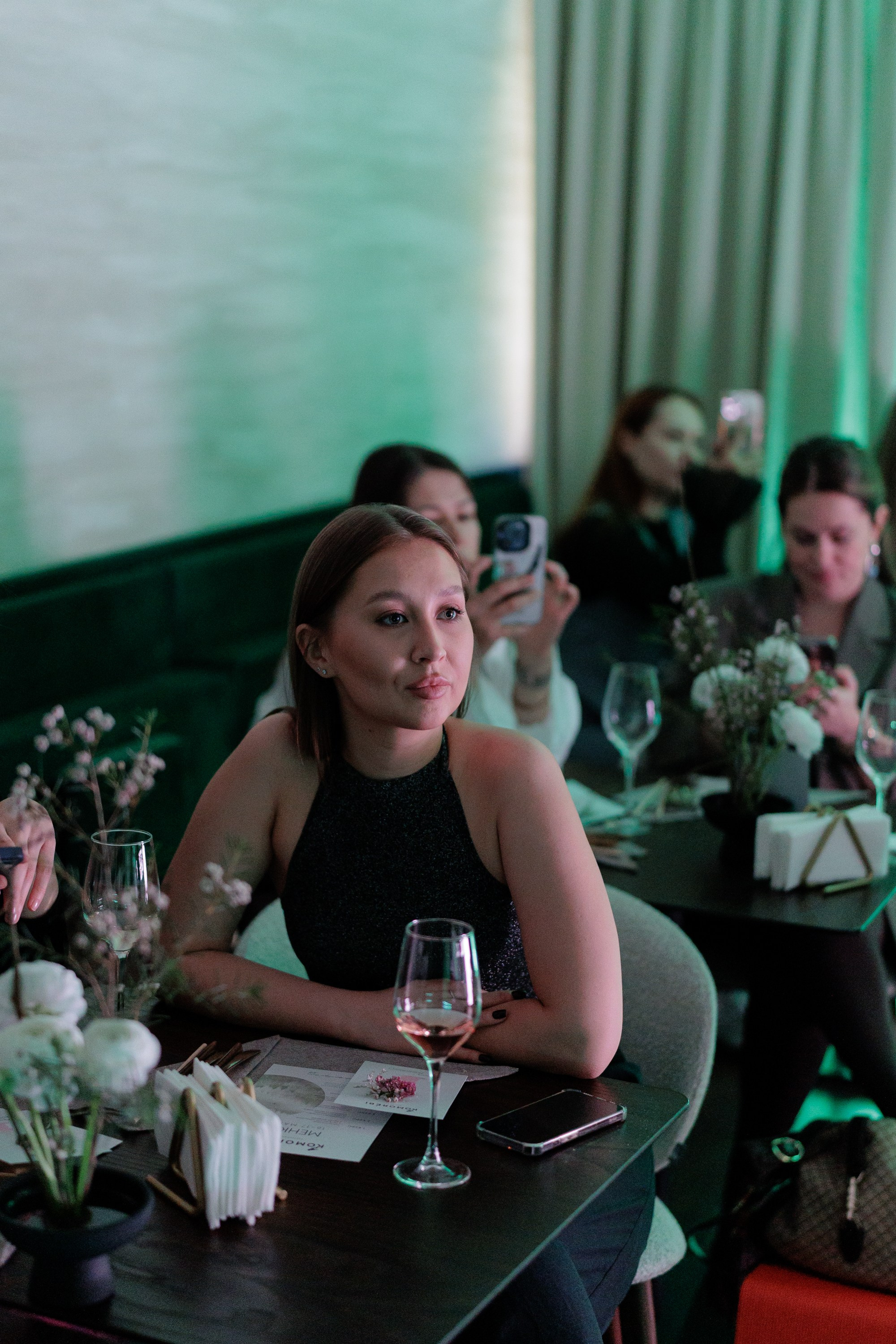 Гастроужин в р.Komorebi (may.25). Свадебный фотограф