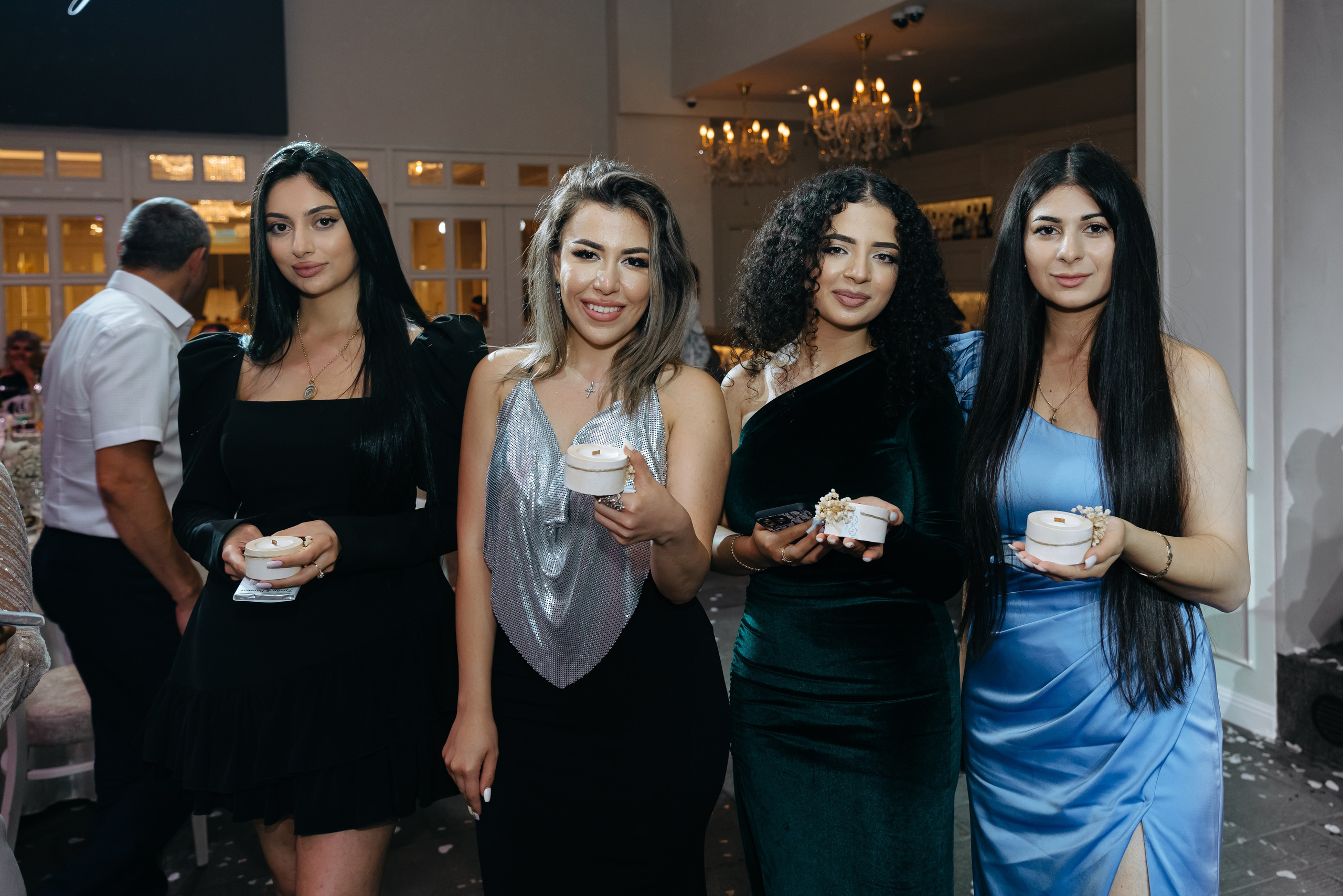 Грайр и Вартик. Свадебный фотограф Красноярск Вязьминова Мария