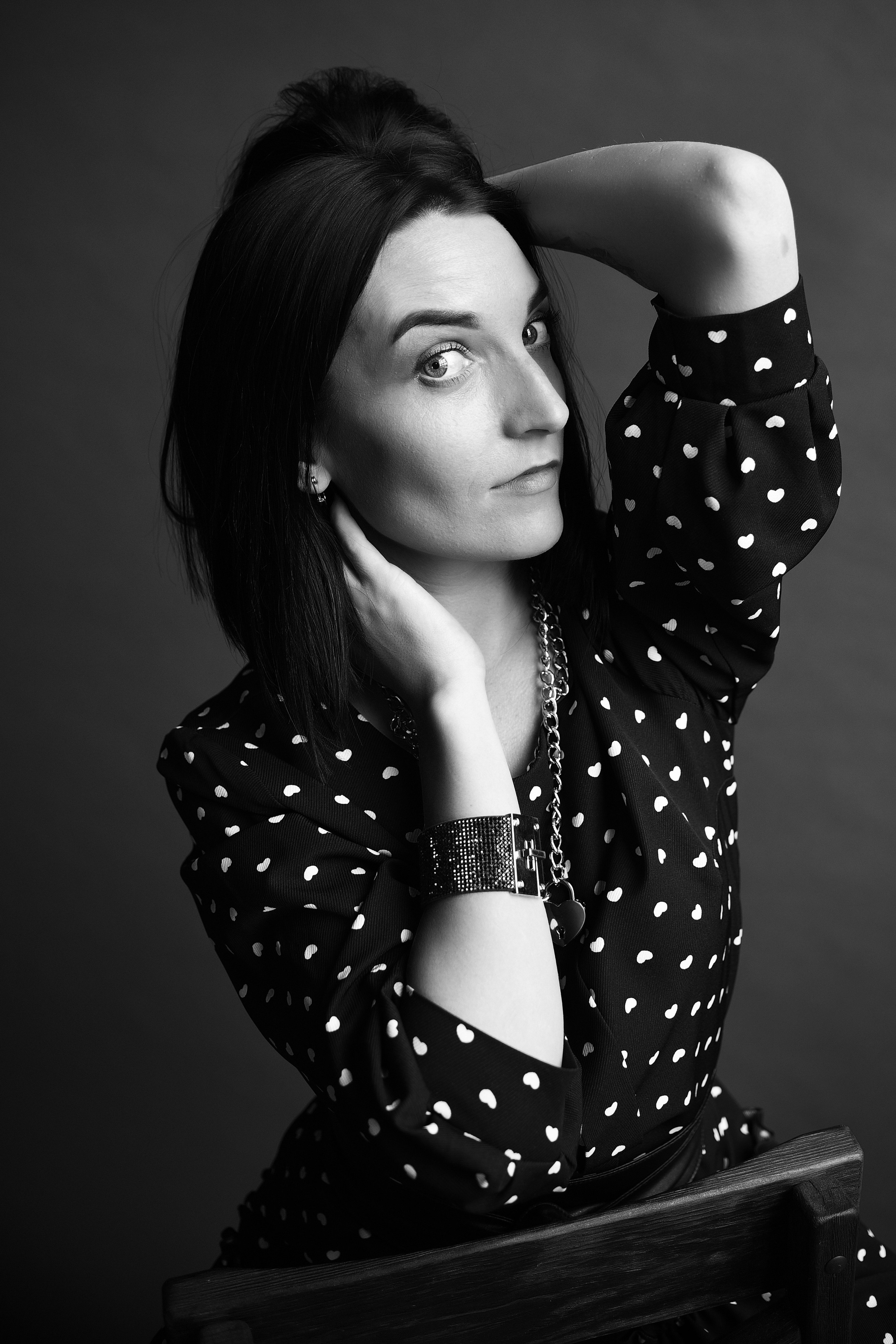 Индивидуальная студийная. Свадебный, семейный, детский, контент фотограф в Омске Максим Ильин