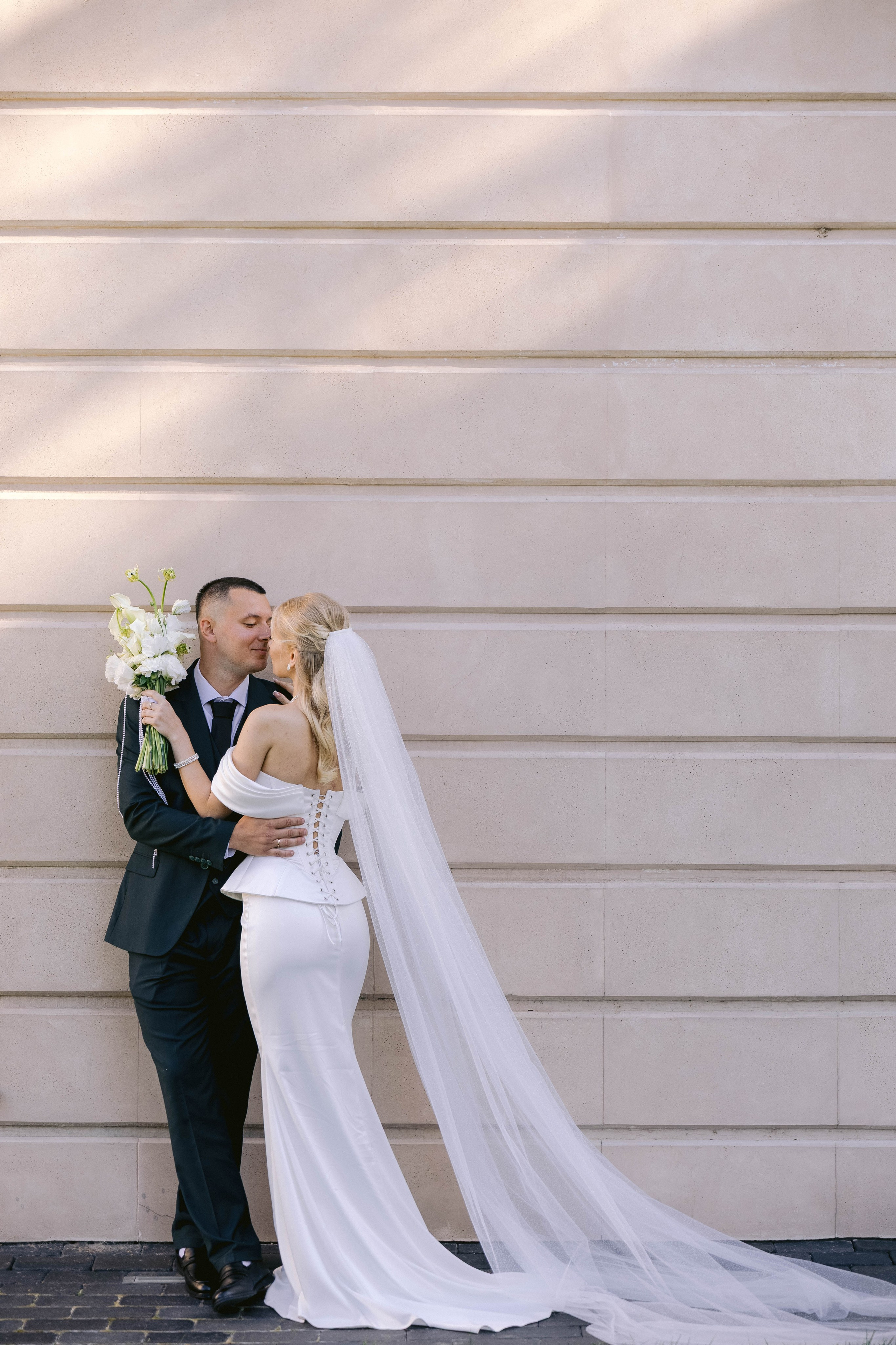 Ангелина, Ефим (прогулка после ЗАГСа). Фотограф в Волгограде Кристина Прохоренко