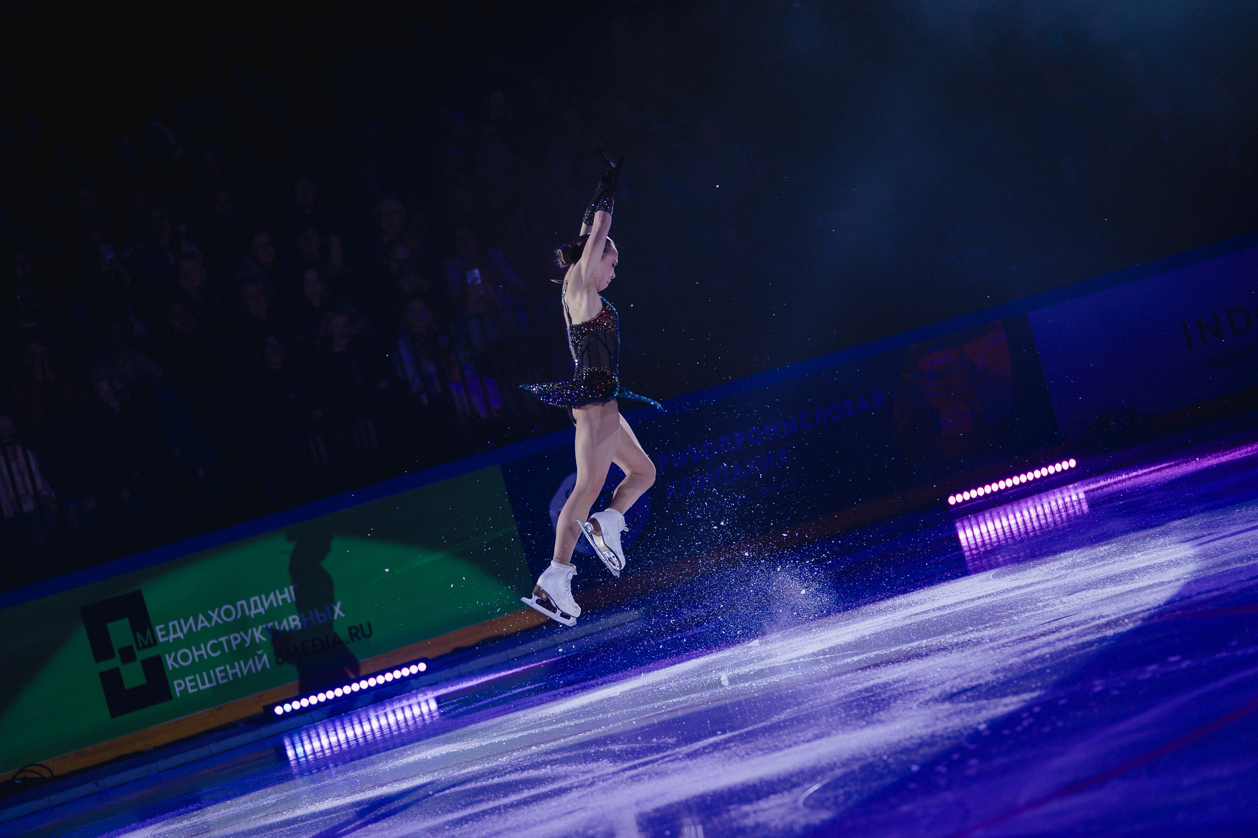 Шоу Этери Тутберидзе в Новосибирске. Воробьева Ксения — Спортивный и танцевальный фотограф Новосибирск
