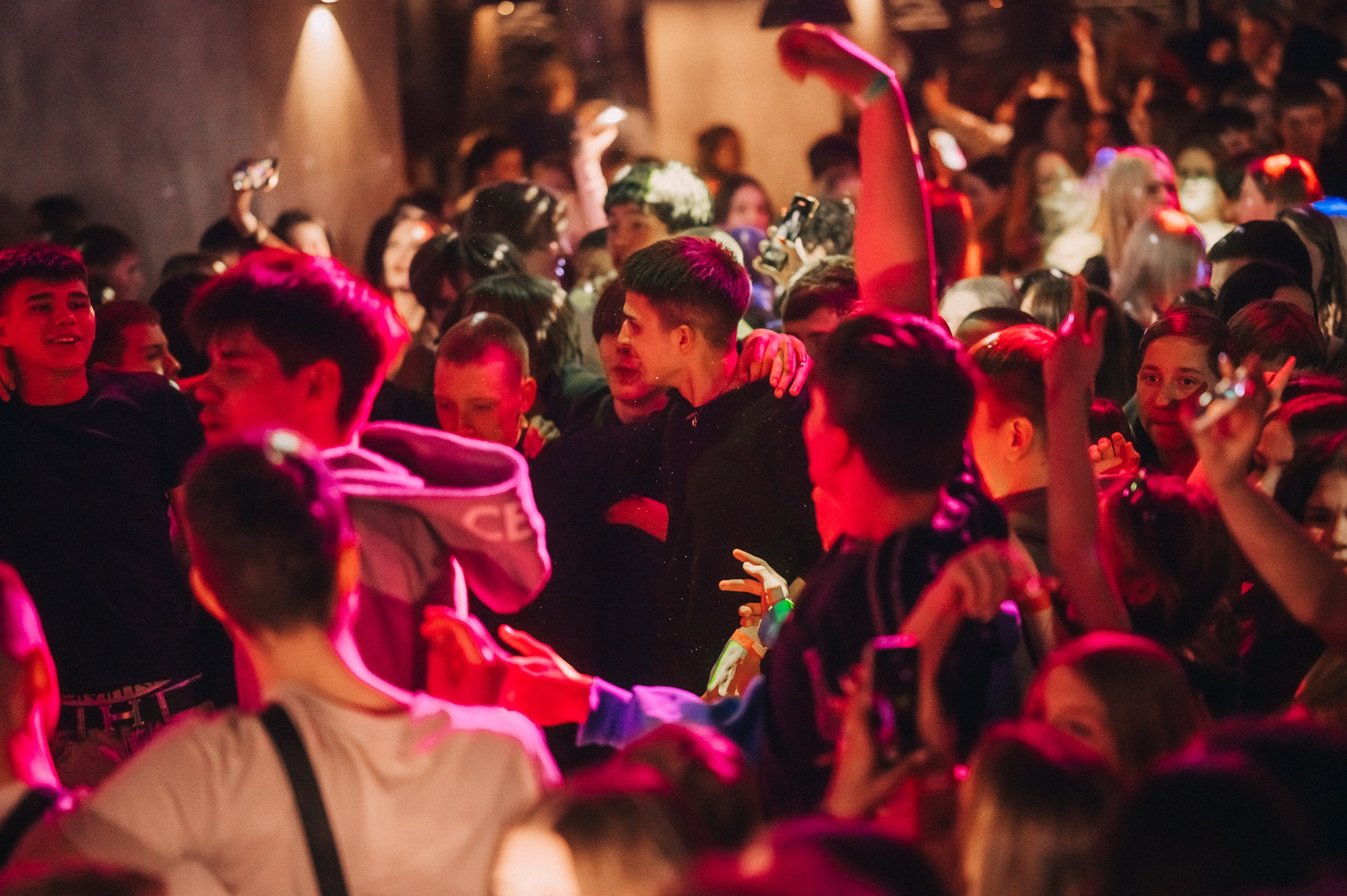 8 MARCH WOMENS DAY PARTY. Фотограф в Кемерово Владислав Шульц