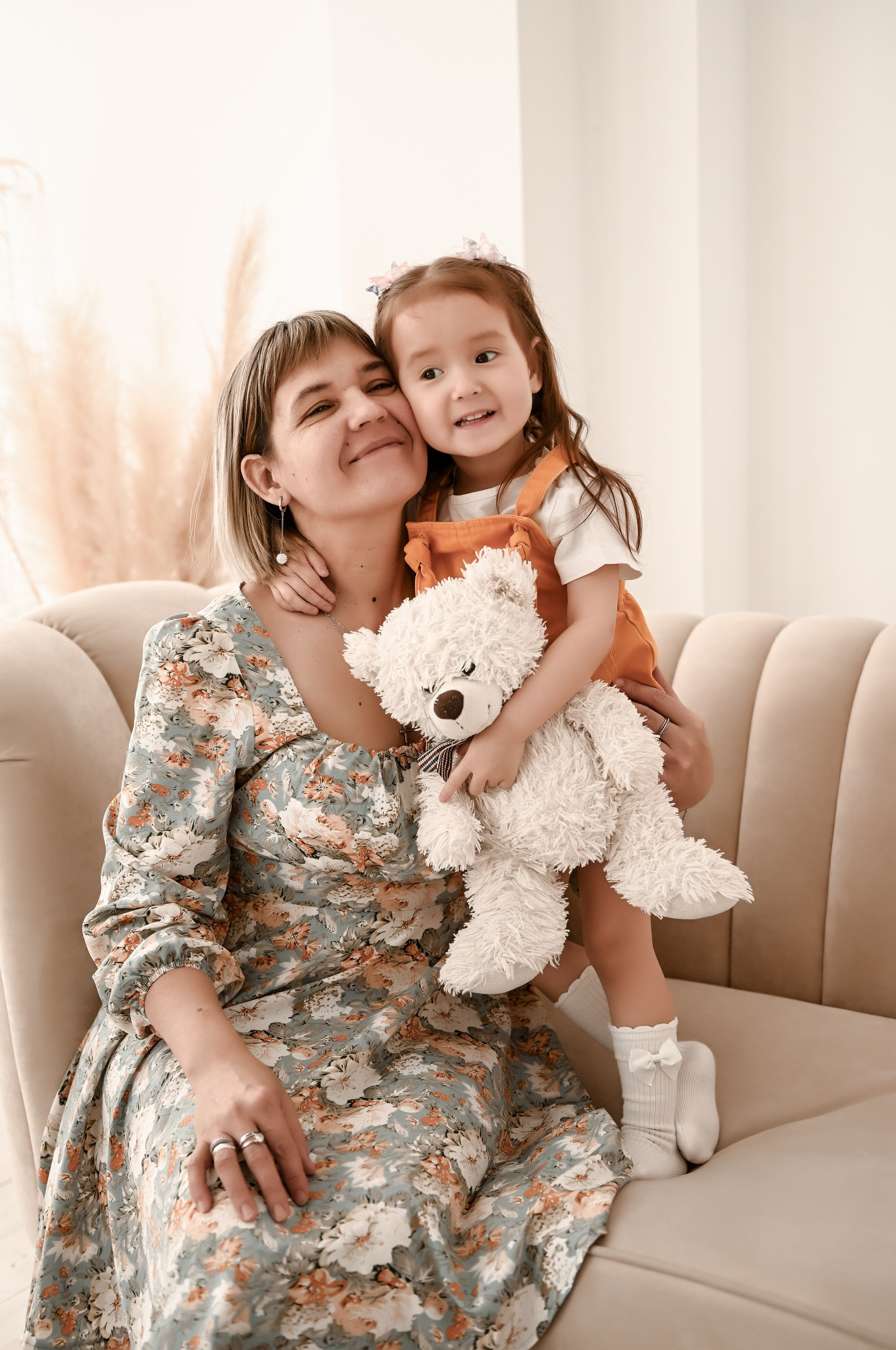 Семейная студийная  фотосессия 2. Свадебный, семейный, детский, контент фотограф в Омске Максим Ильин