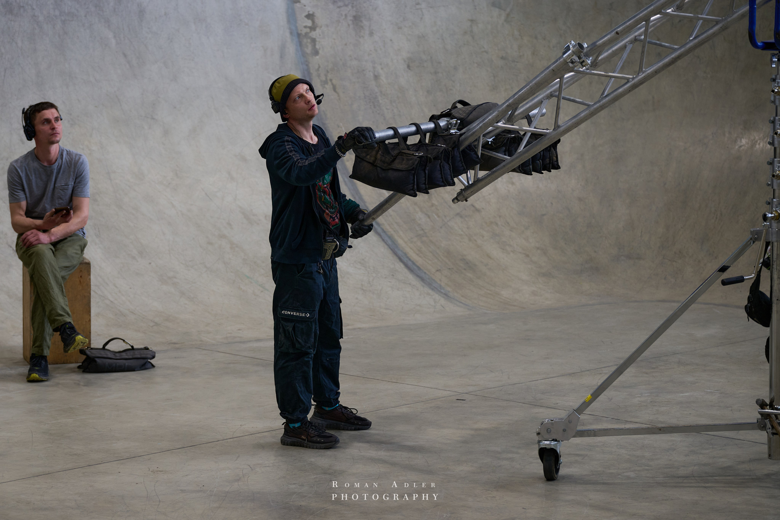 Репортаж со съёмок фильма «Своя в доску». Фотограф Роман Адлер