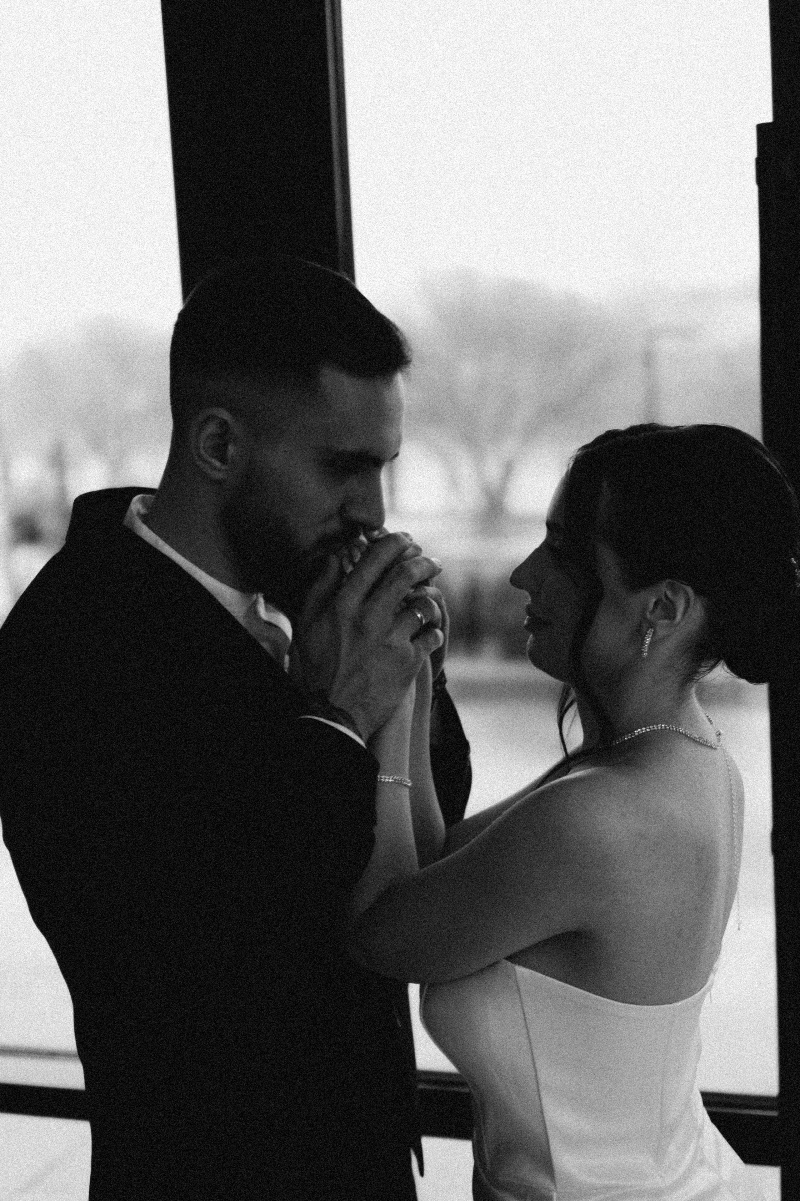 СВАДЕБНАЯ СЬЕМКА СБОРОВ ЖЕНИХА И НЕВЕСТЫ В ОТЕЛЕ И ТАКЖЕ ФОТОСЕССИИЯ В ОТЕЛЕЕ МЕГАПОЛИС БРЯНСК. Профессиональный фотограф, Санкт-Петербург — Виктория Богомолова