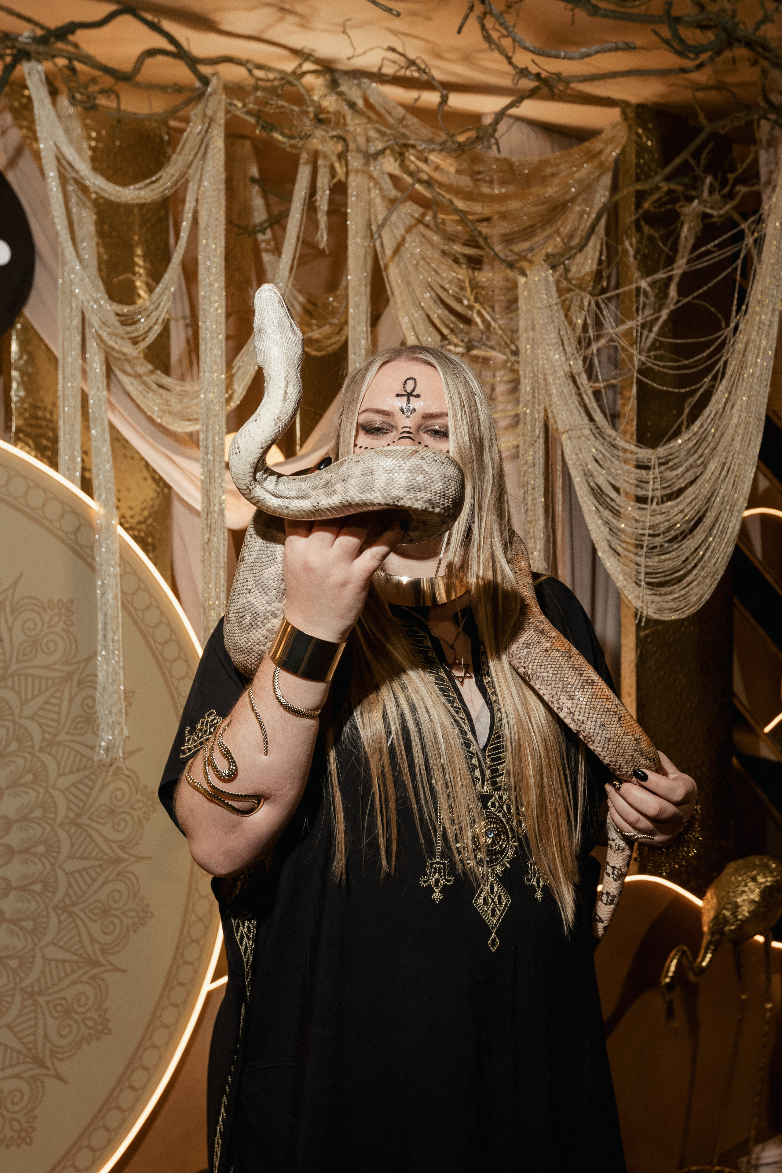 ILLEGAL FRIENDS — MIRAGE [PART I]. СВОИ. ФОТООТЧЕТЫ-СОБЫТИЯ-МЕСТА