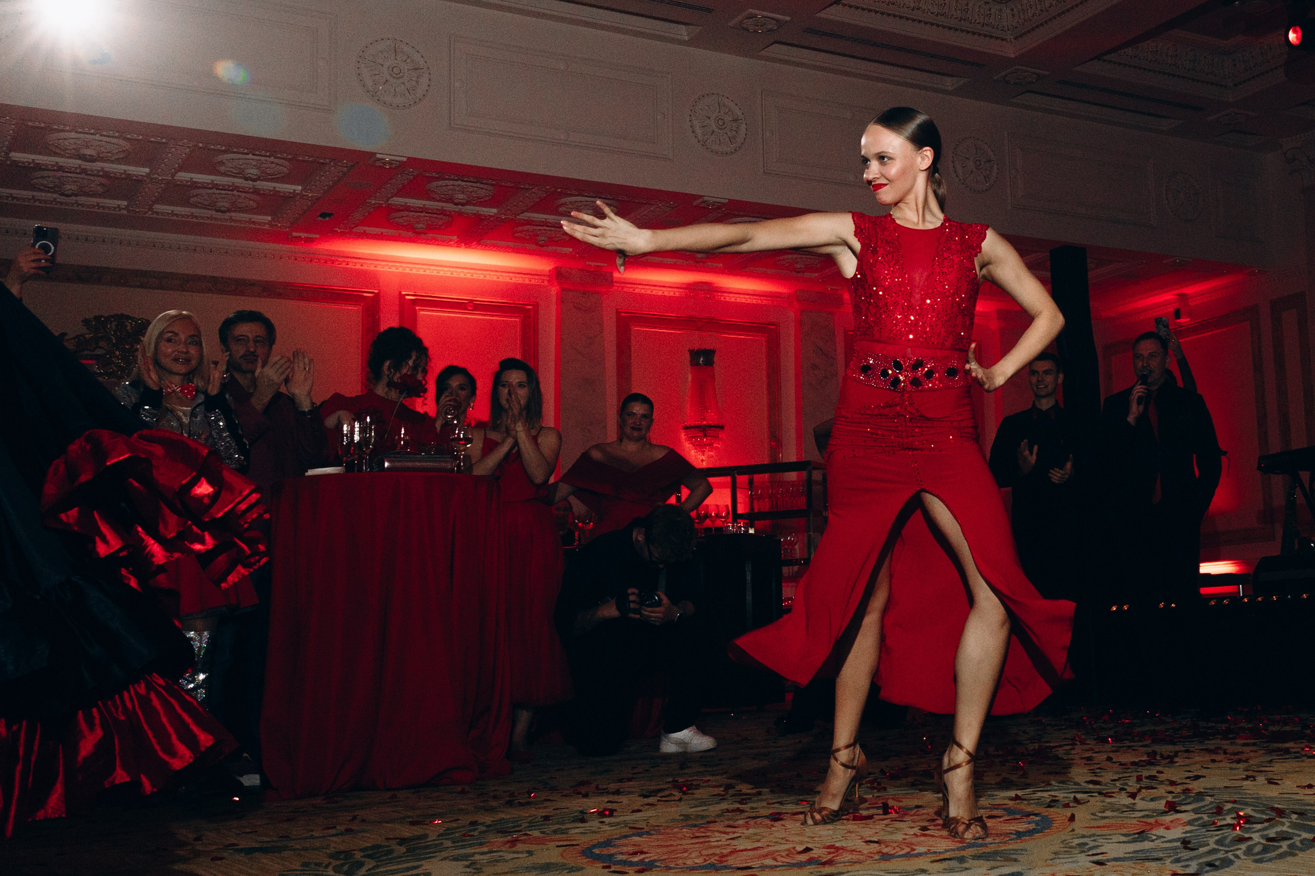 Red ball. Свадебный фотограф в Санкт-Петербурге и Москве Андрей Чернов