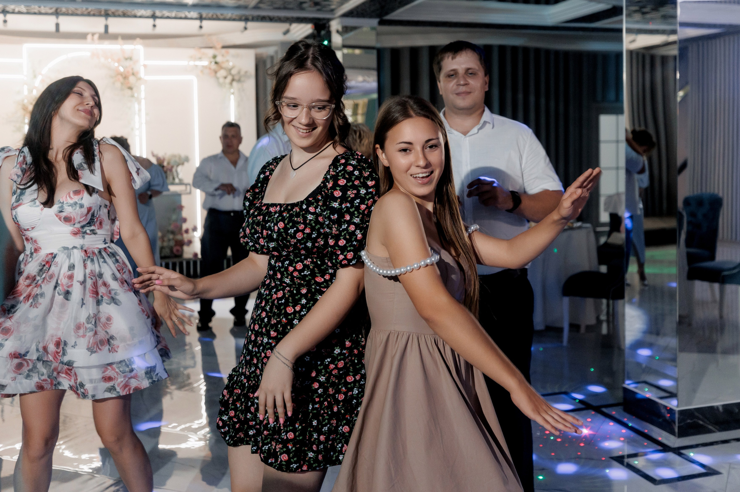 Свадебная Фотосессия в Краснодаре. Свадебный, детский и семейный, интерьерный фотограф в Краснодаре