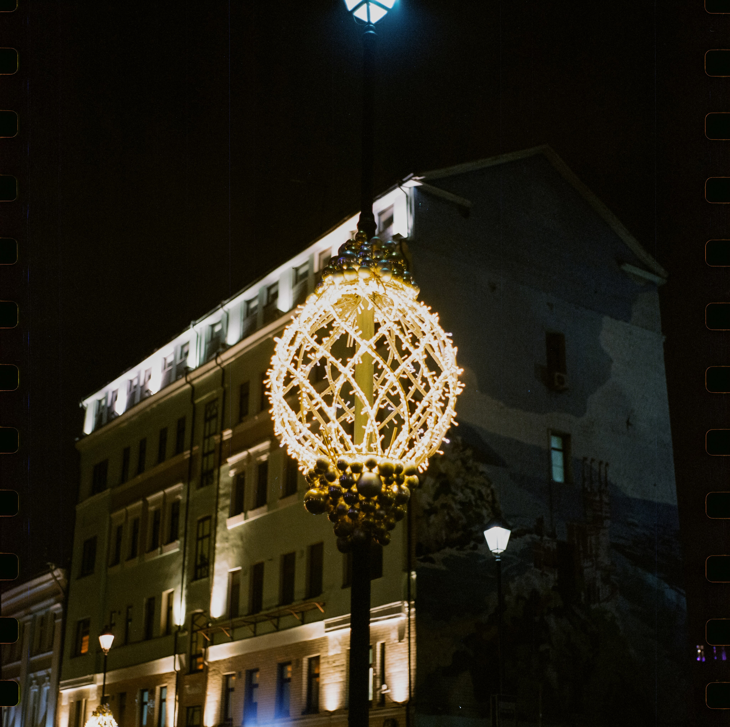 Kowa Six — Kowa 85 mm f/2.8