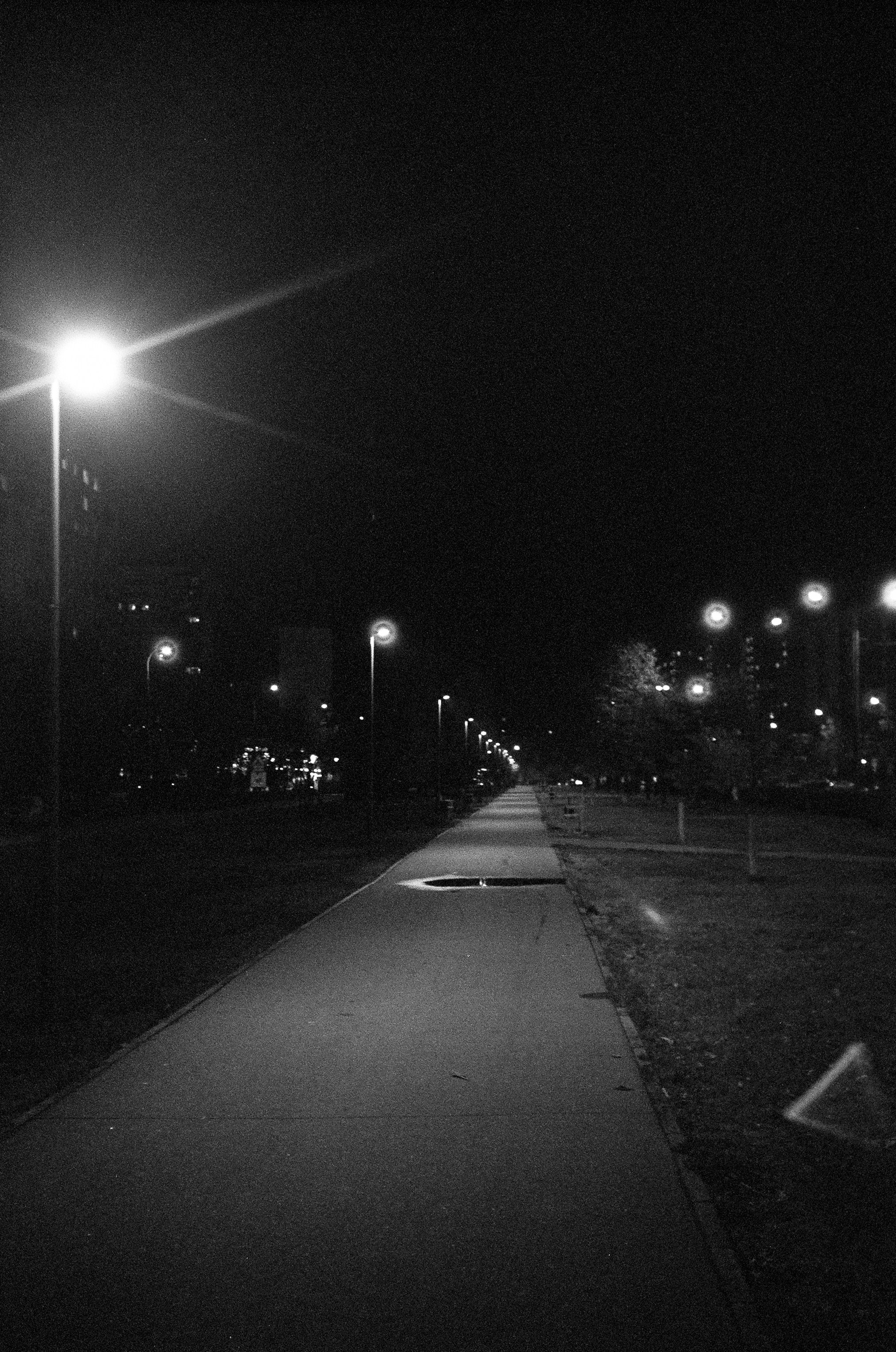 Chinon Auto 3001 / Ilford Pan 400 / Театр Моссовета, Театр Российской